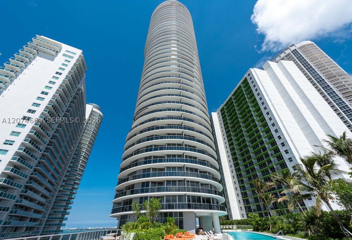 488 NE 18th St #1907 Miami, FL 33132