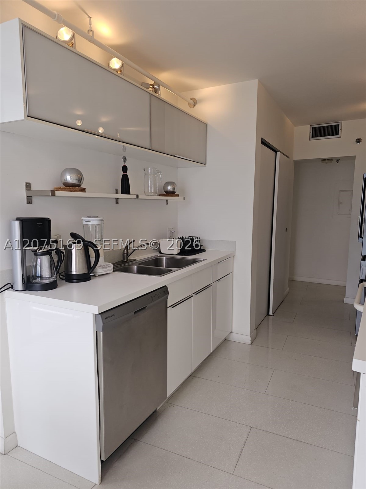9 Island Ave #1806 Miami Beach, FL 33139