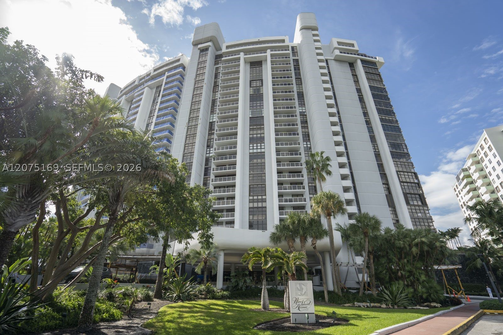 9 Island Ave #1806 Miami Beach, FL 33139