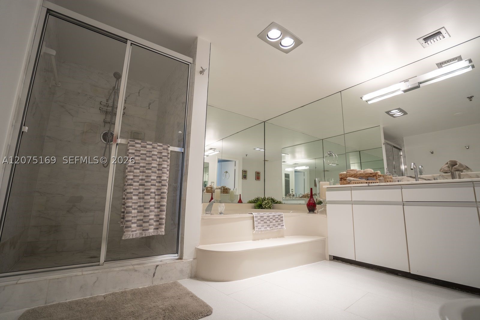 9 Island Ave #1806 Miami Beach, FL 33139
