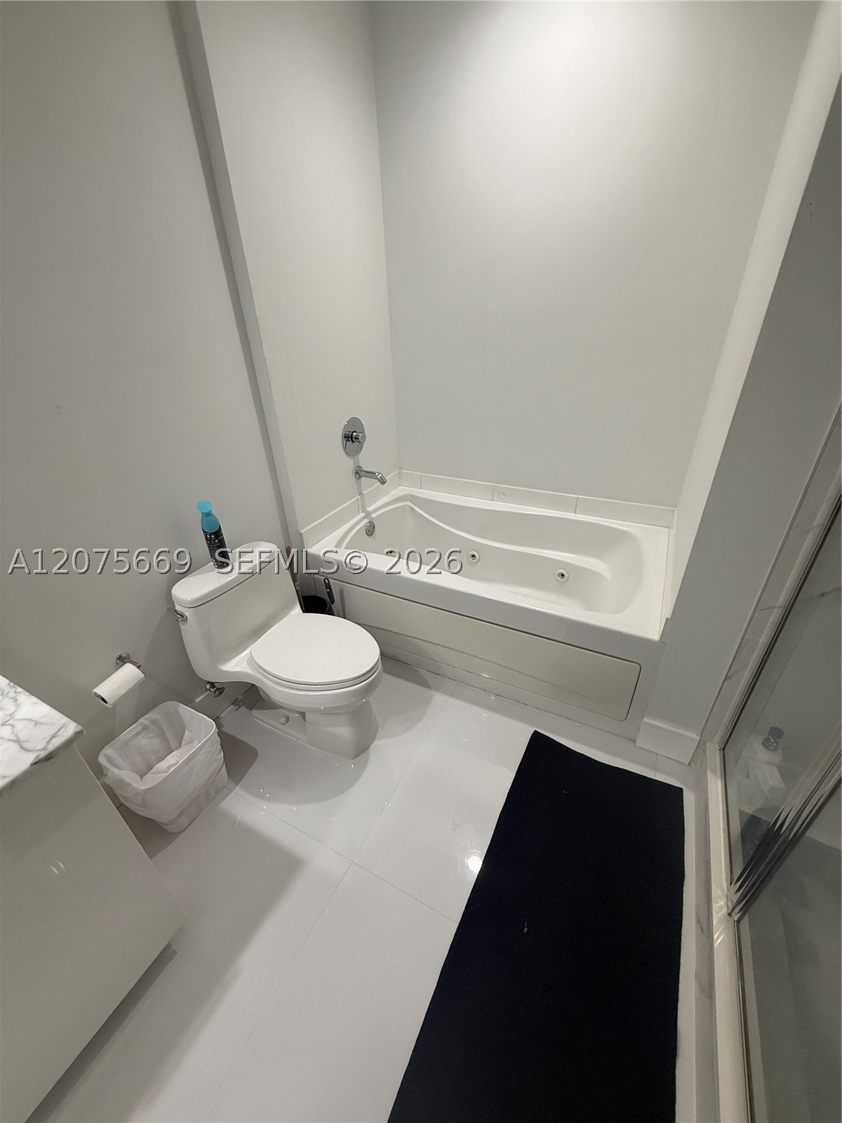 951 Brickell Ave #4105 Miami, FL 33131