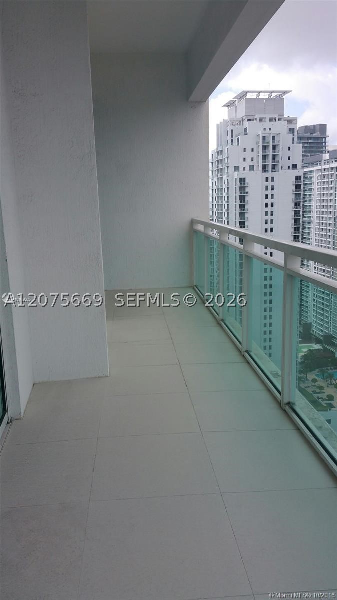 951 Brickell Ave #4105 Miami, FL 33131