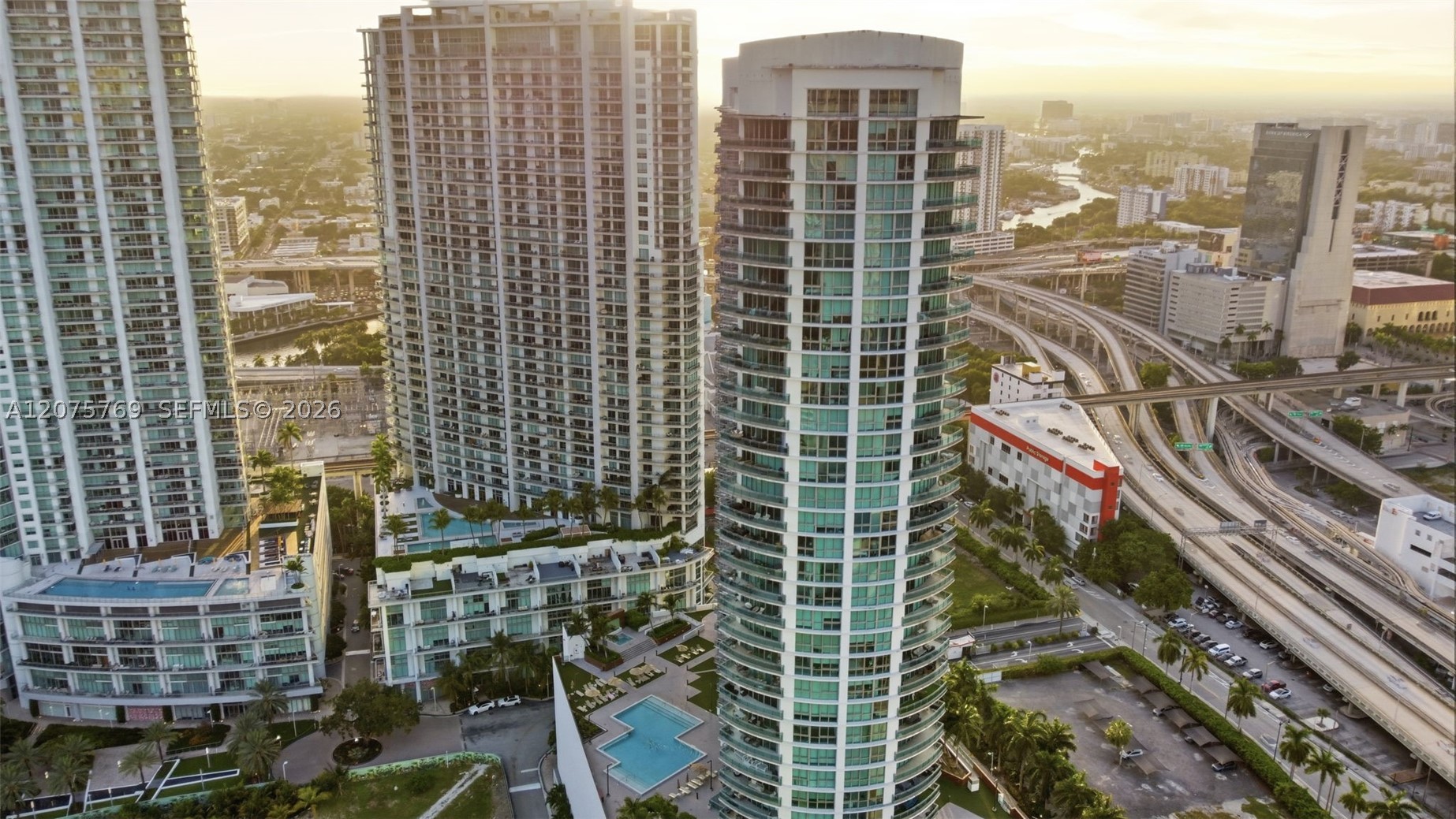350 S Miami Ave #2601 Miami, FL 33130