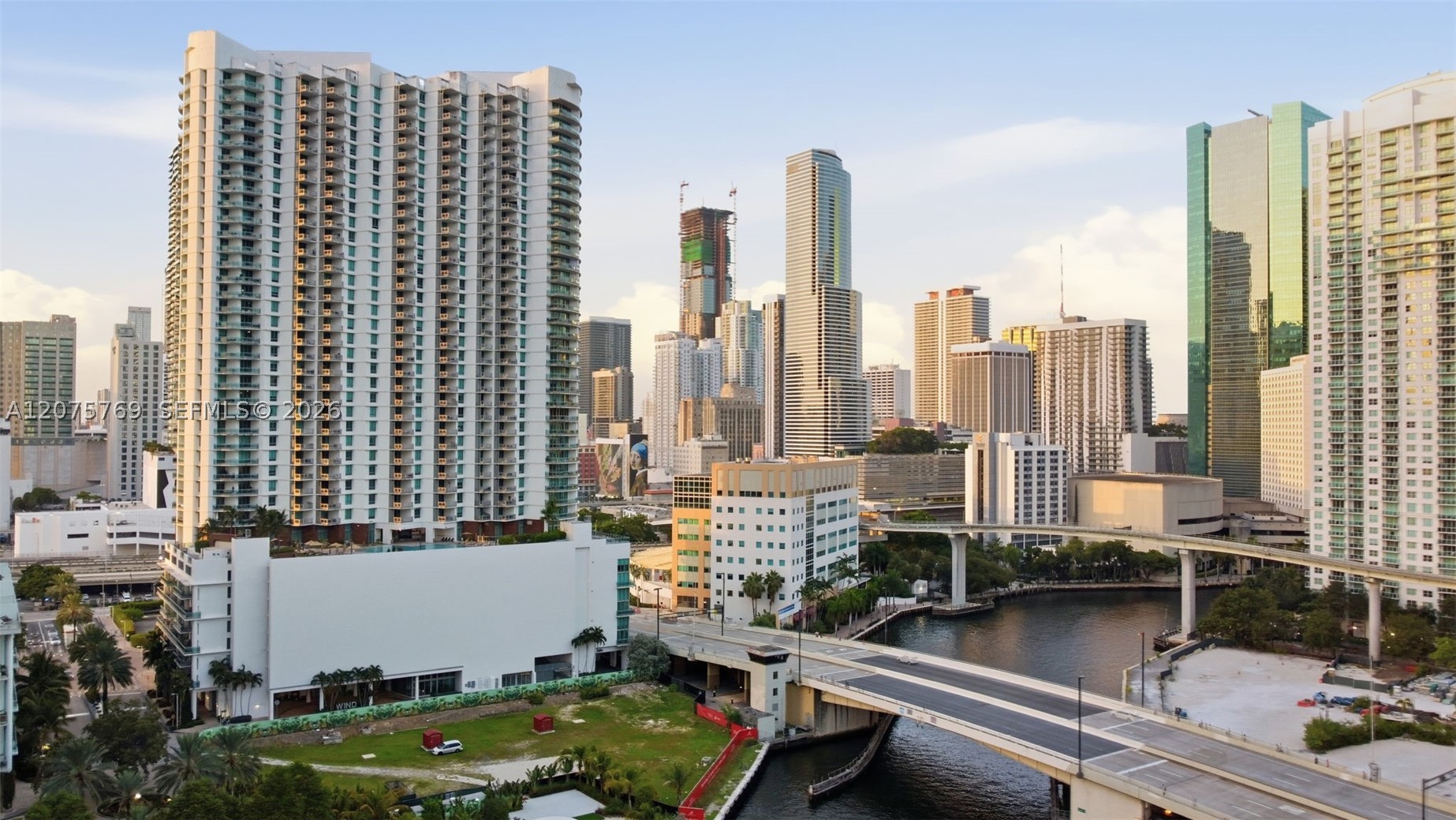 350 S Miami Ave #2601 Miami, FL 33130