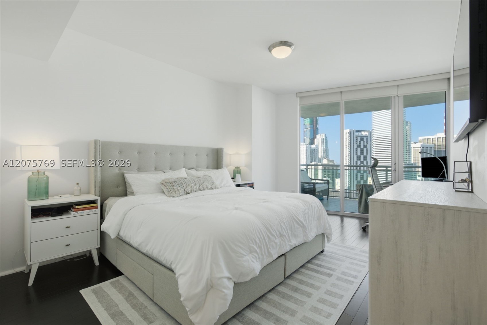 350 S Miami Ave #2601 Miami, FL 33130