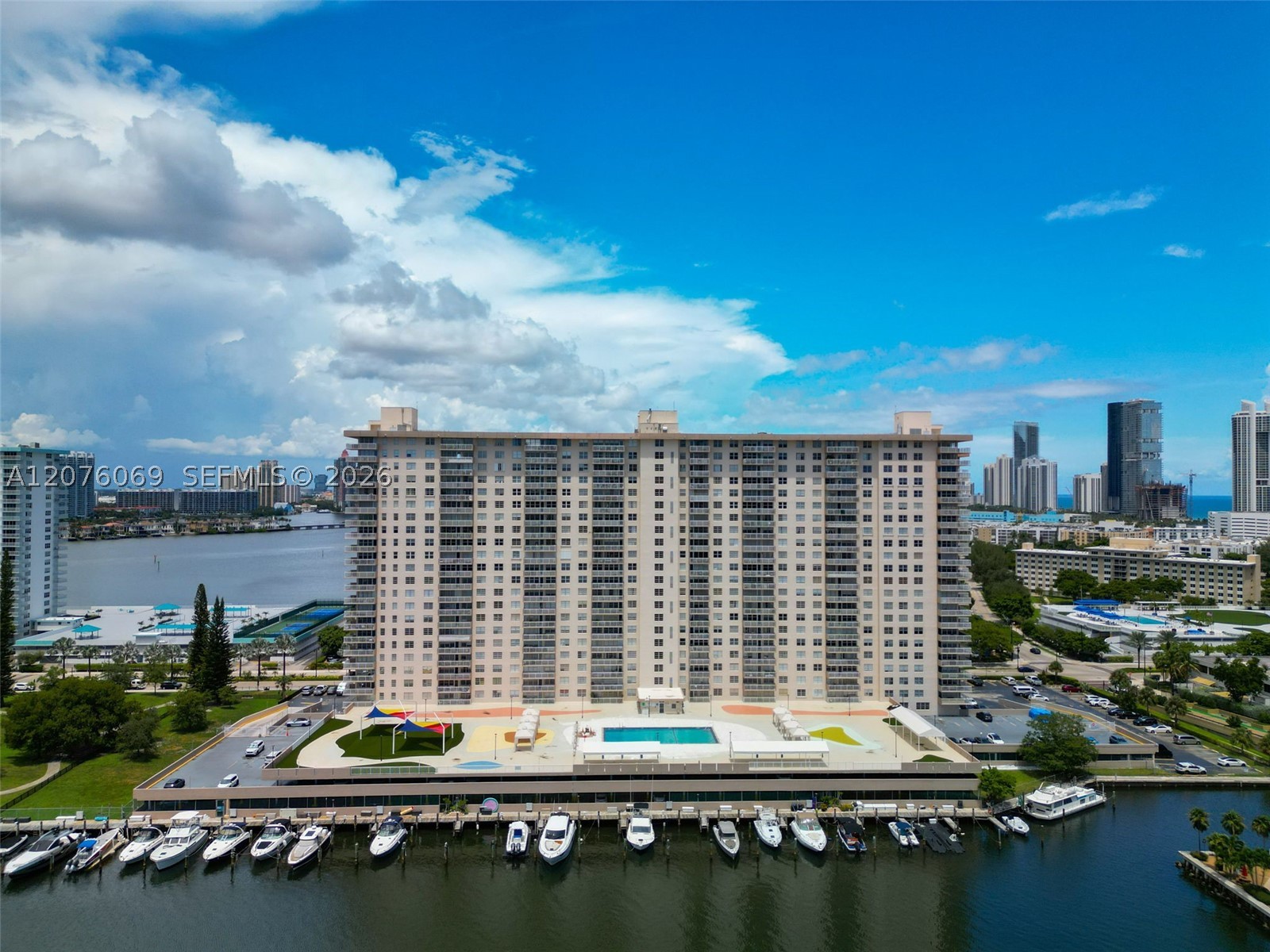250 174th St #2304 Sunny Isles Beach, FL 33160