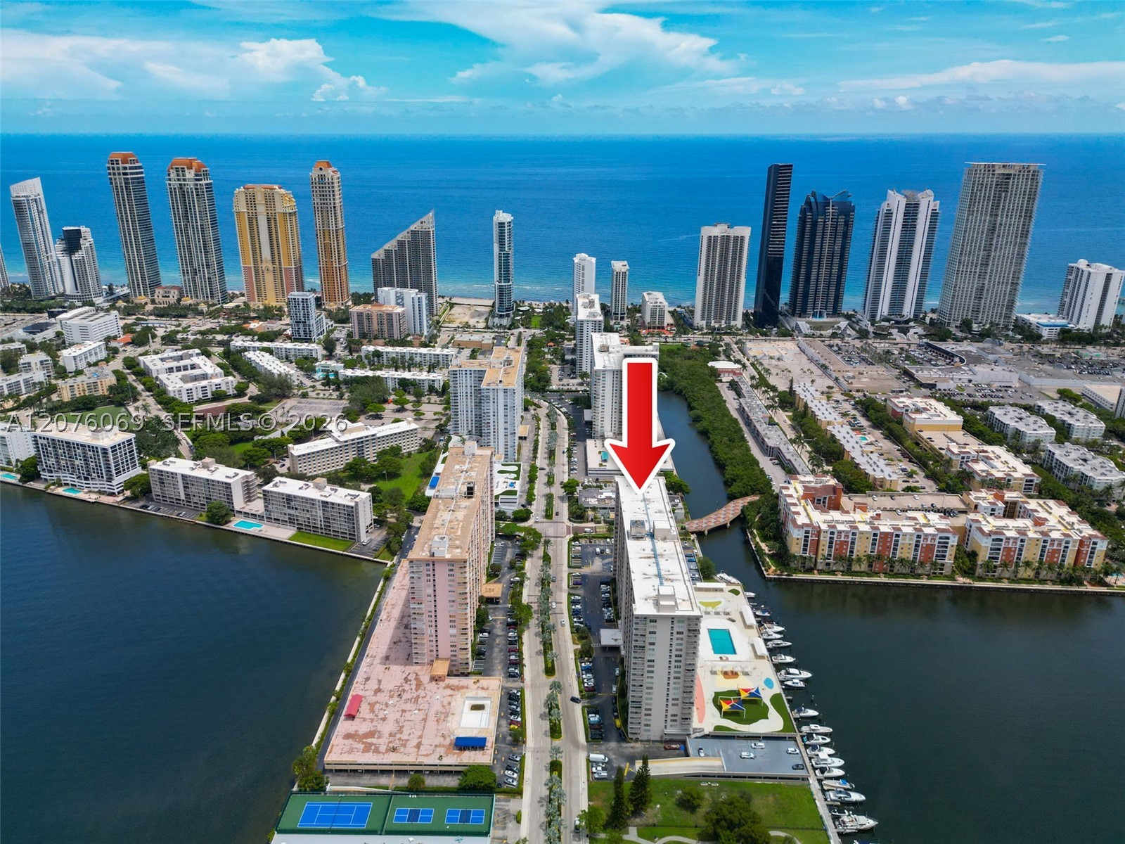 250 174th St #2304 Sunny Isles Beach, FL 33160
