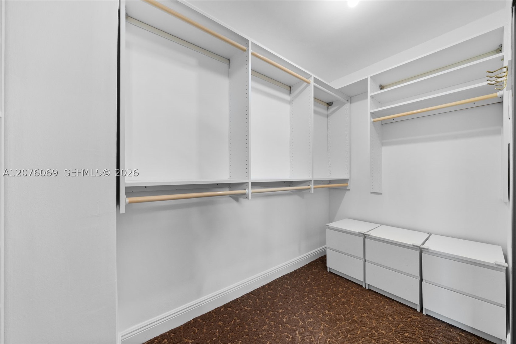 250 174th St #2304 Sunny Isles Beach, FL 33160