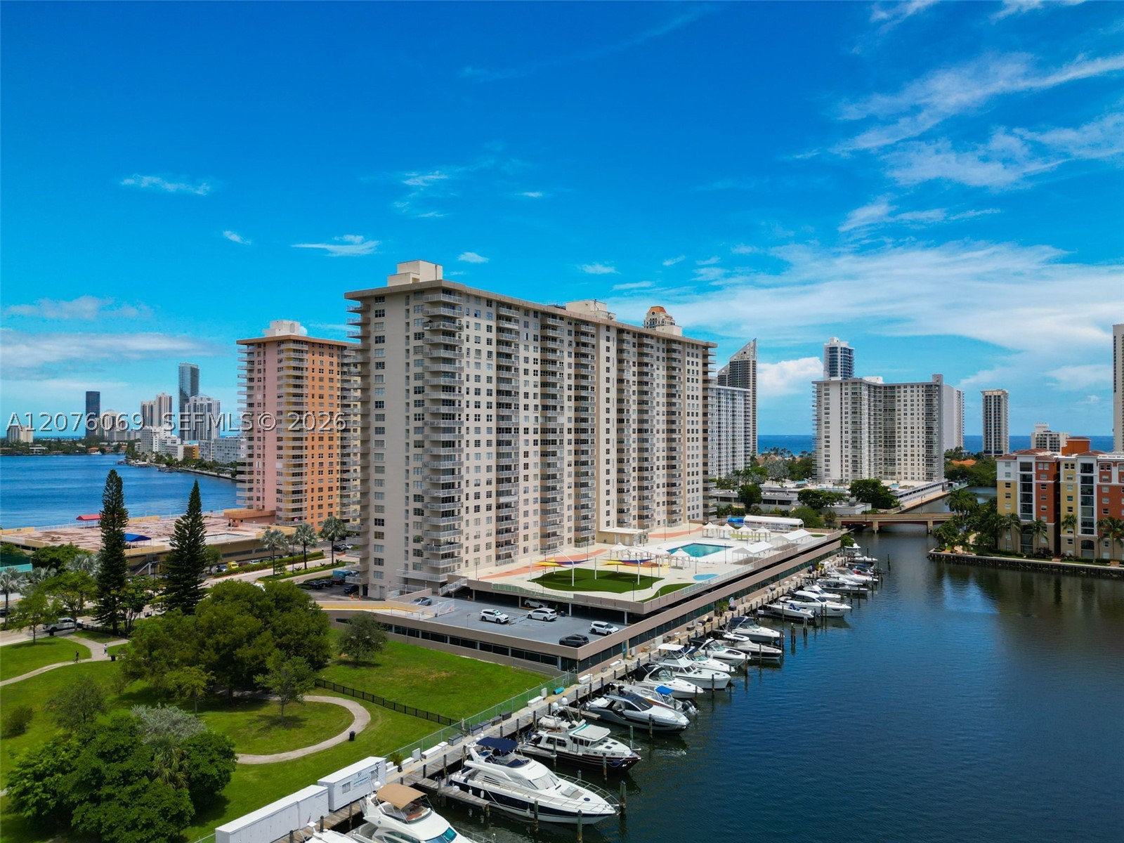 250 174th St #2304 Sunny Isles Beach, FL 33160
