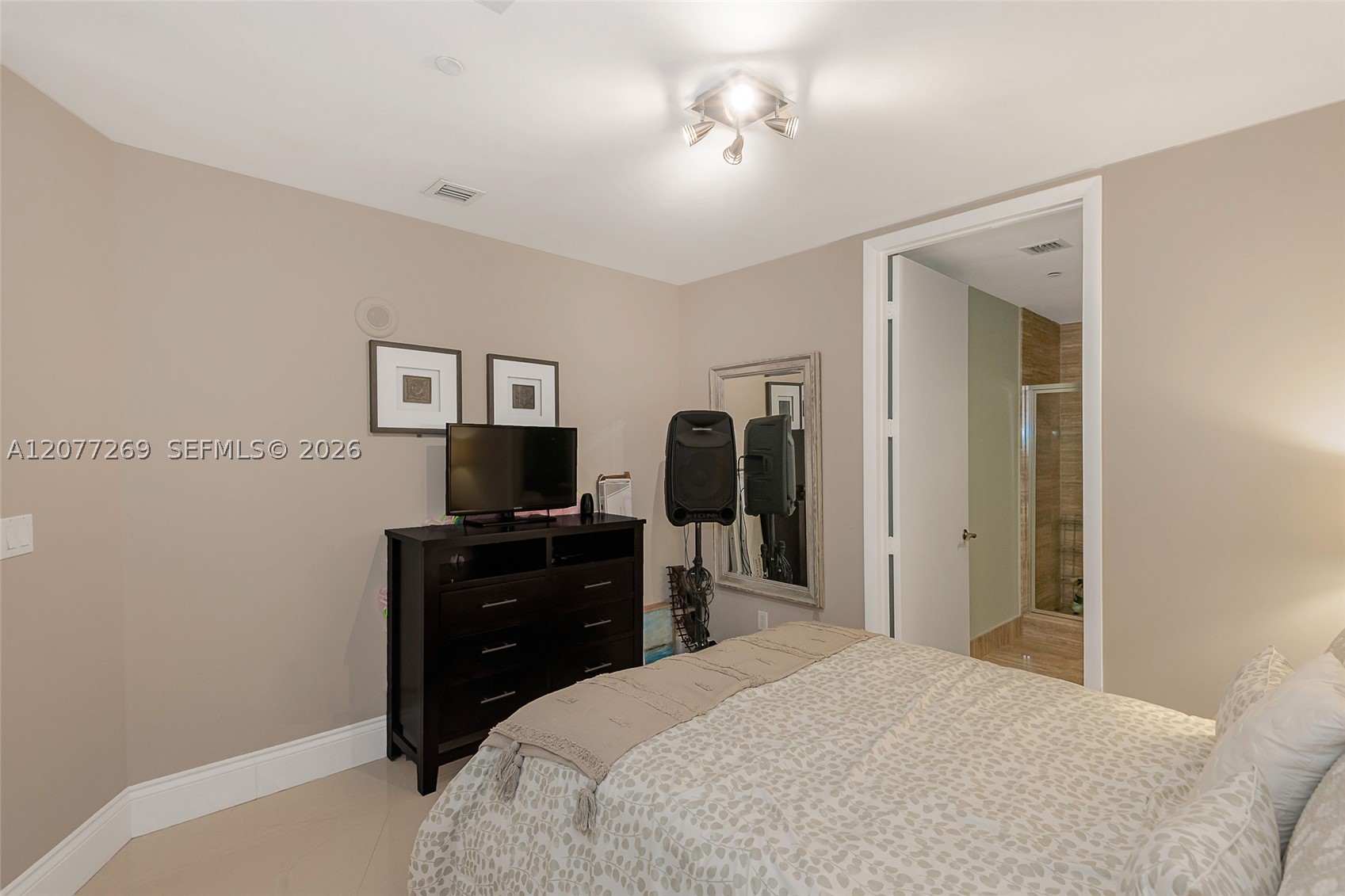 16001 Collins Ave #2903 Sunny Isles Beach, FL 33160