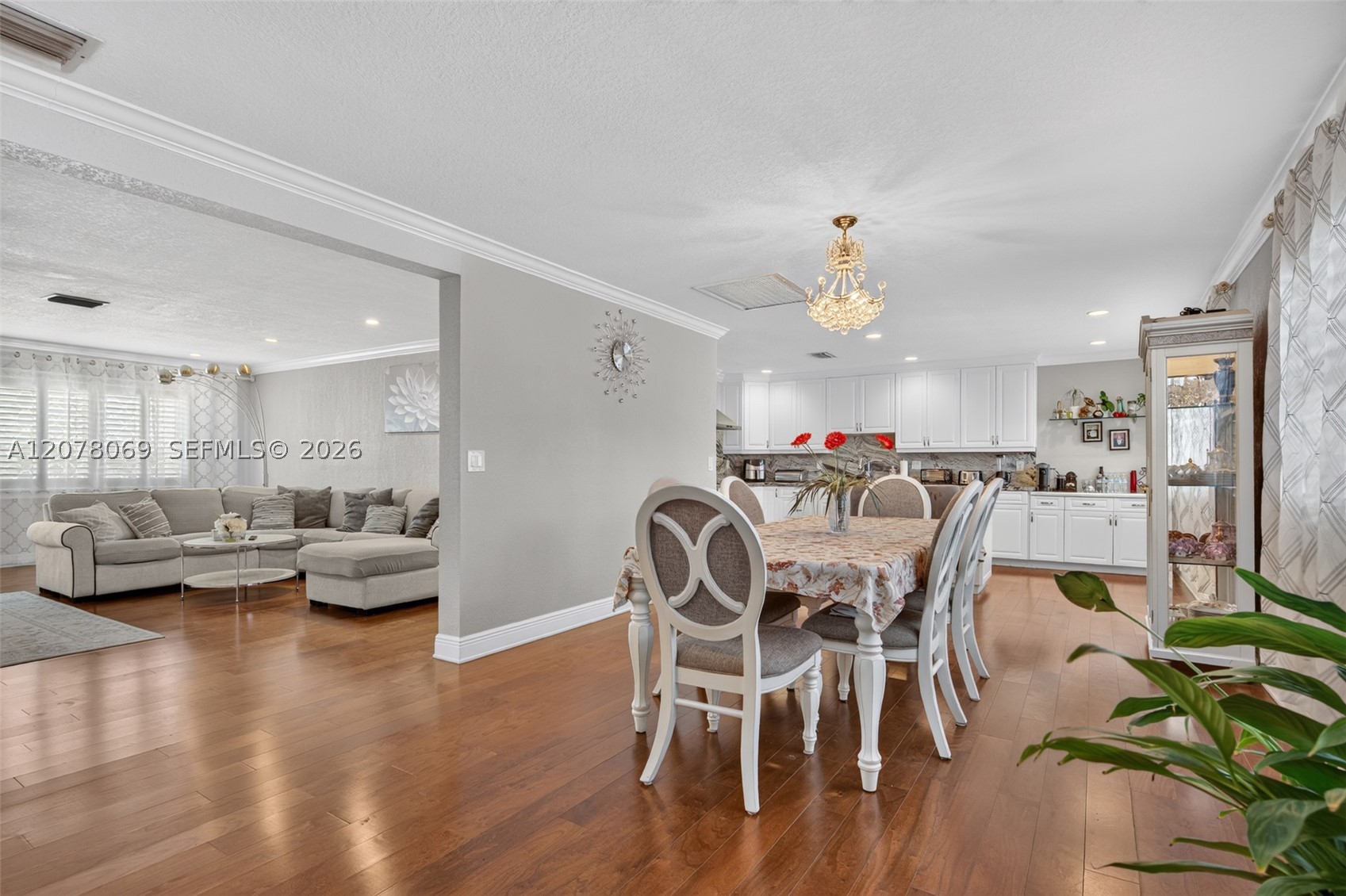 329 SE 3rd St #501T