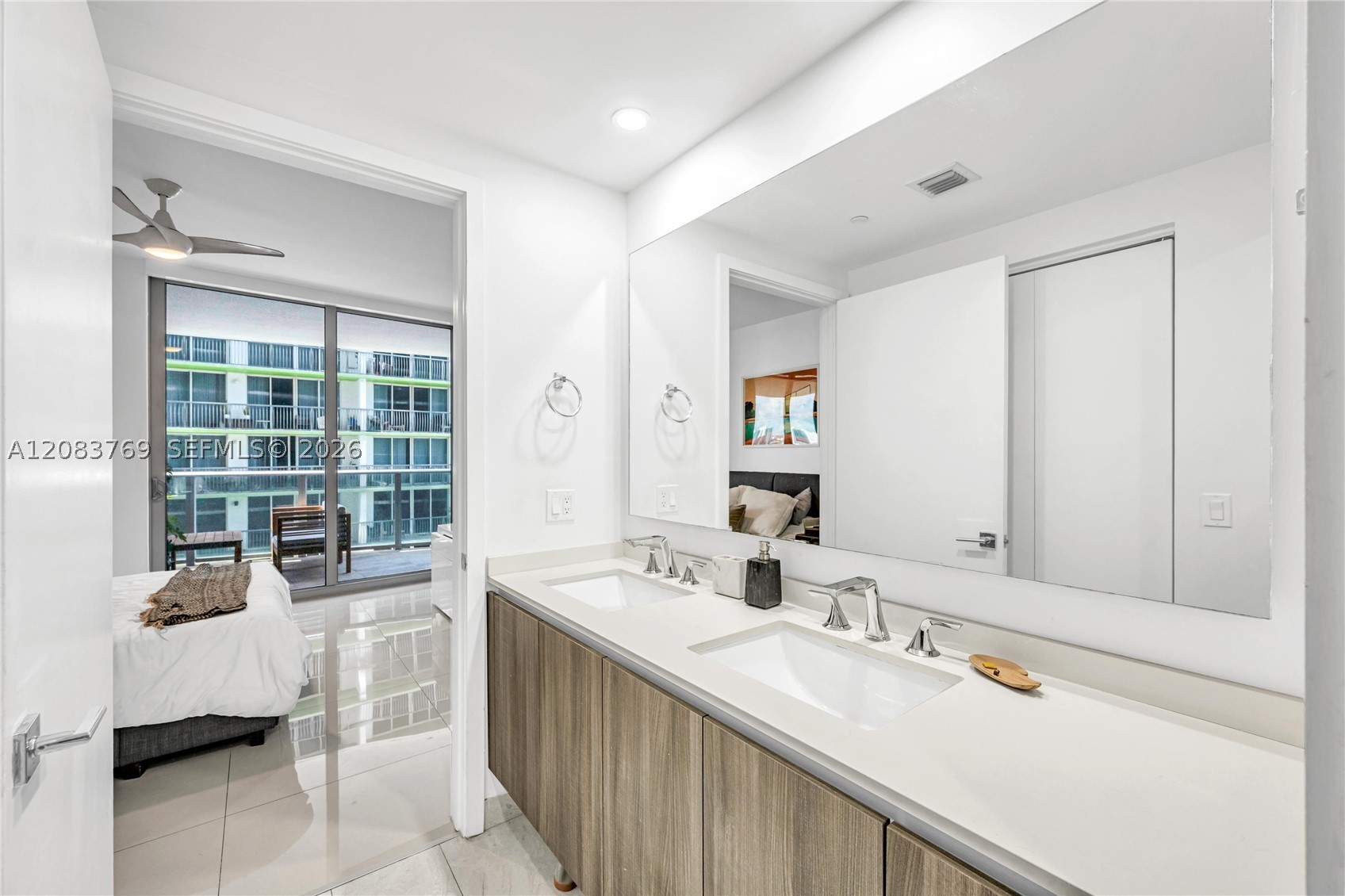image Aria on the Bay18