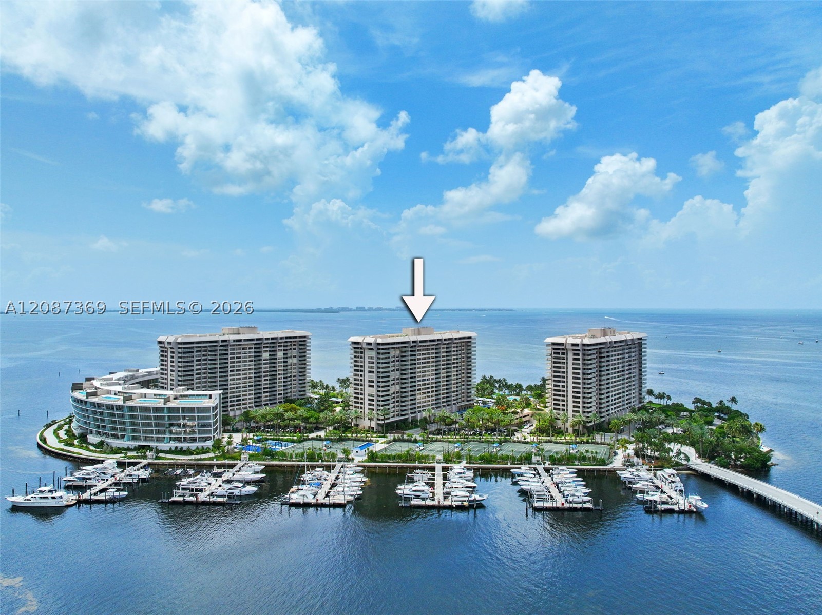 2 Grove Isle Dr #B1402