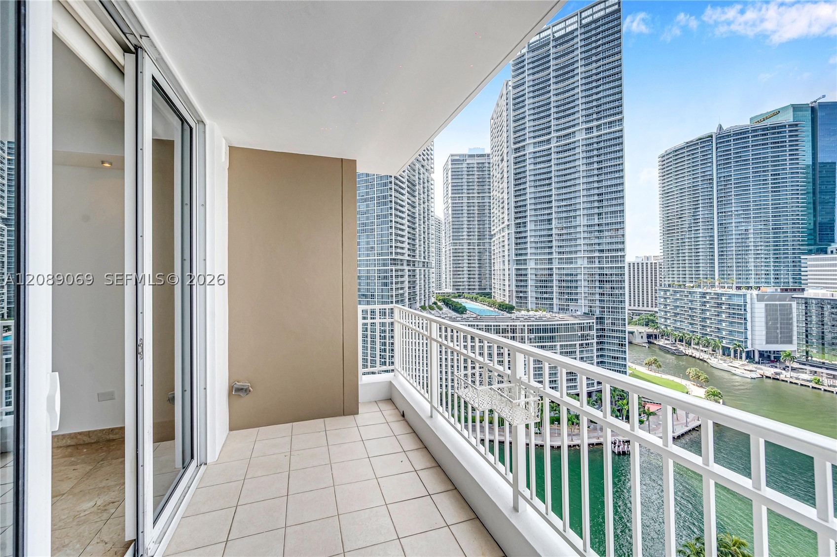 image Courts Brickell Key2