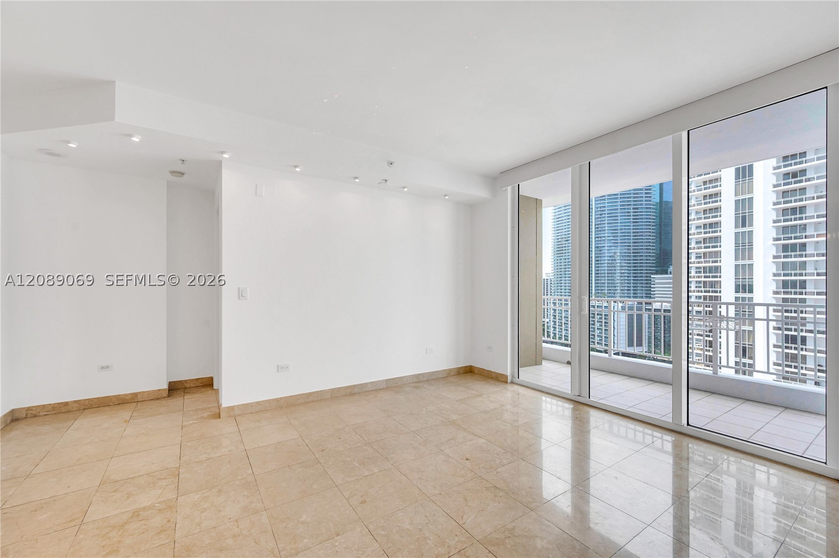 image Courts Brickell Key8
