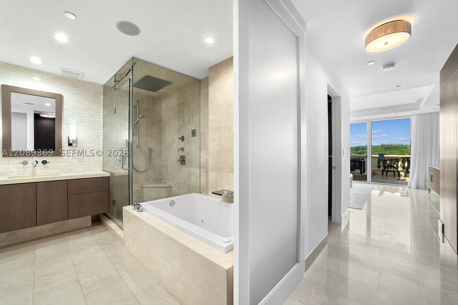 image Bayside Vilage Condo13