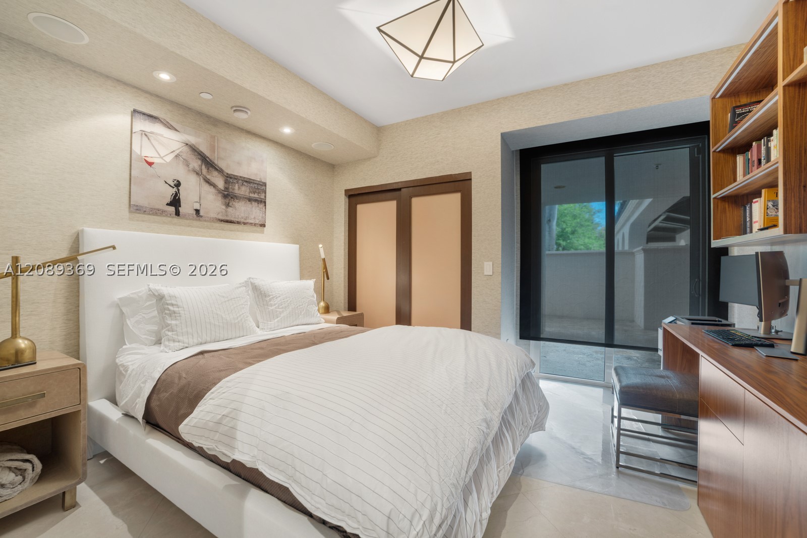 image Bayside Vilage Condo14