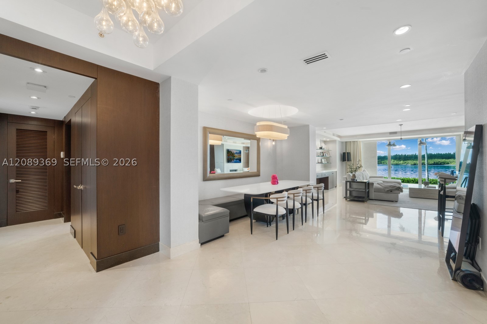 image Bayside Vilage Condo23