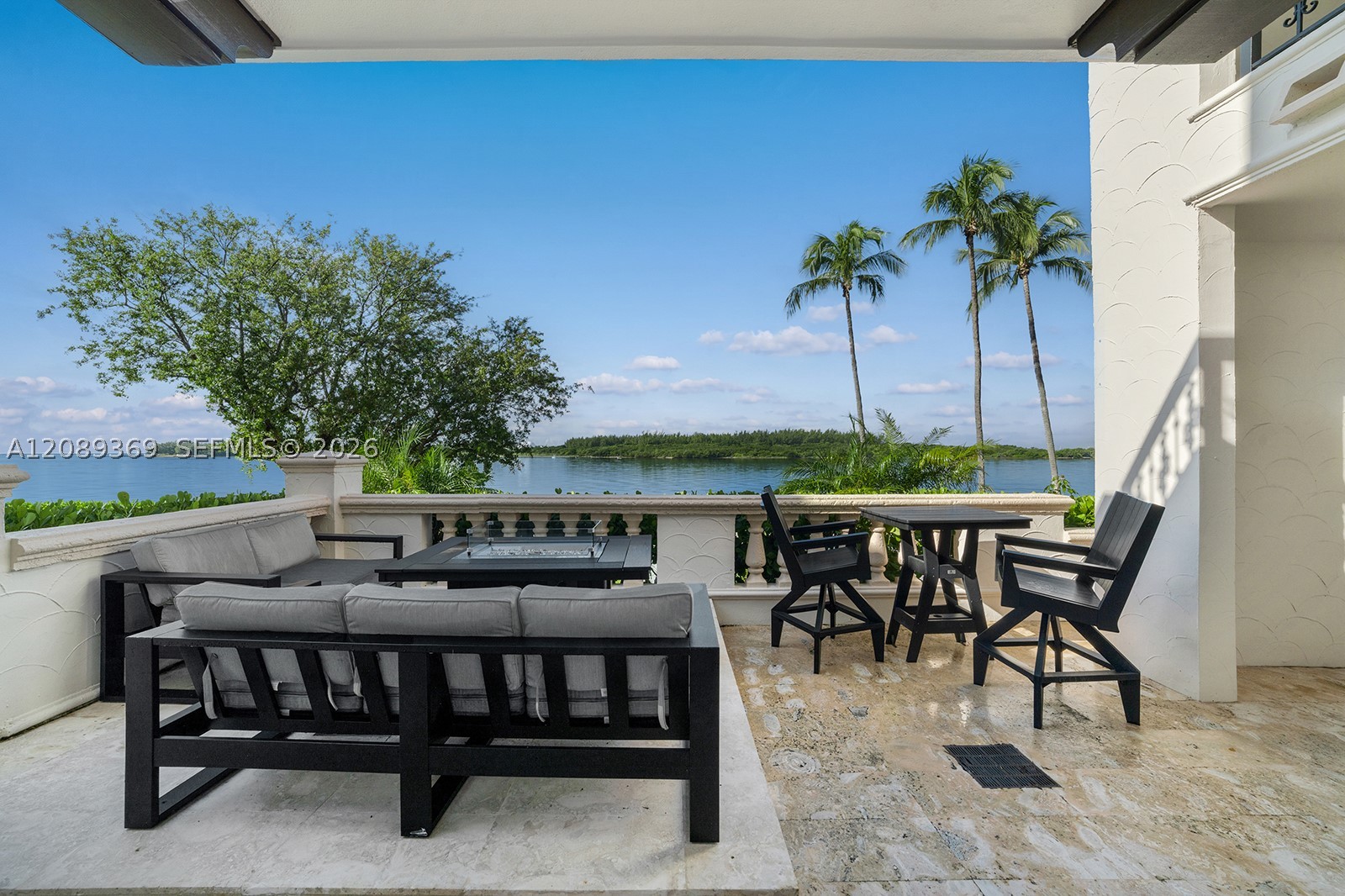 image Bayside Vilage Condo3