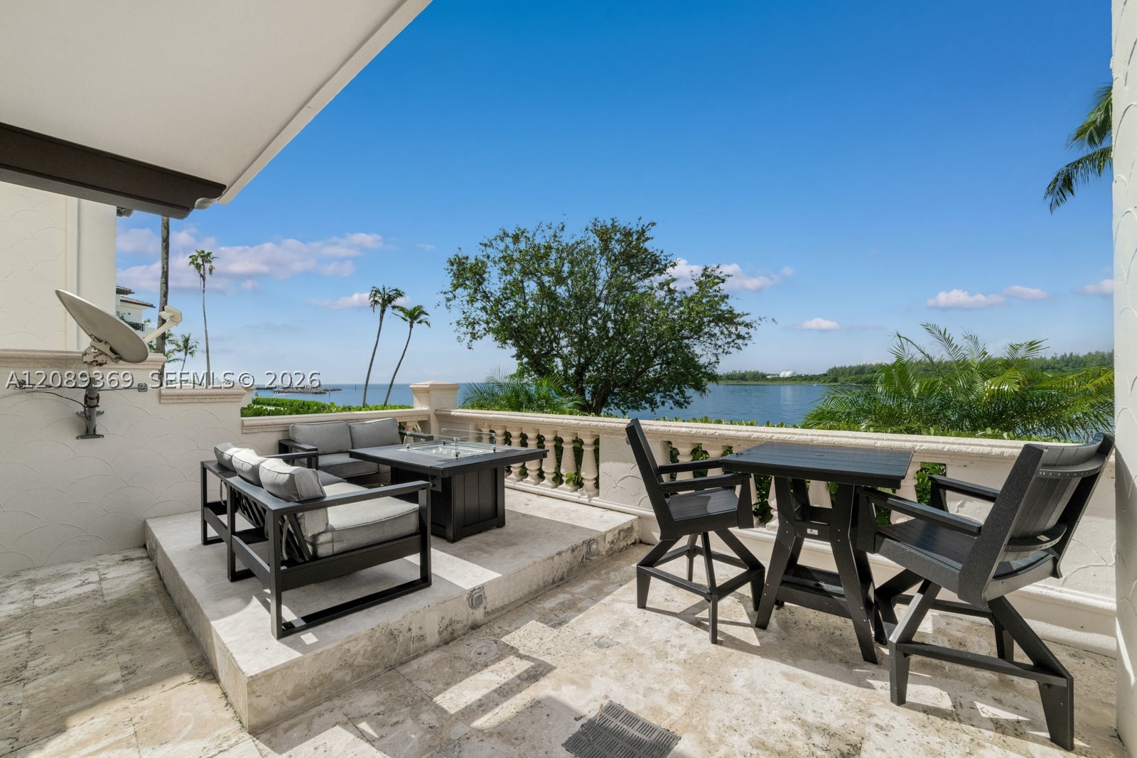image Bayside Vilage Condo5