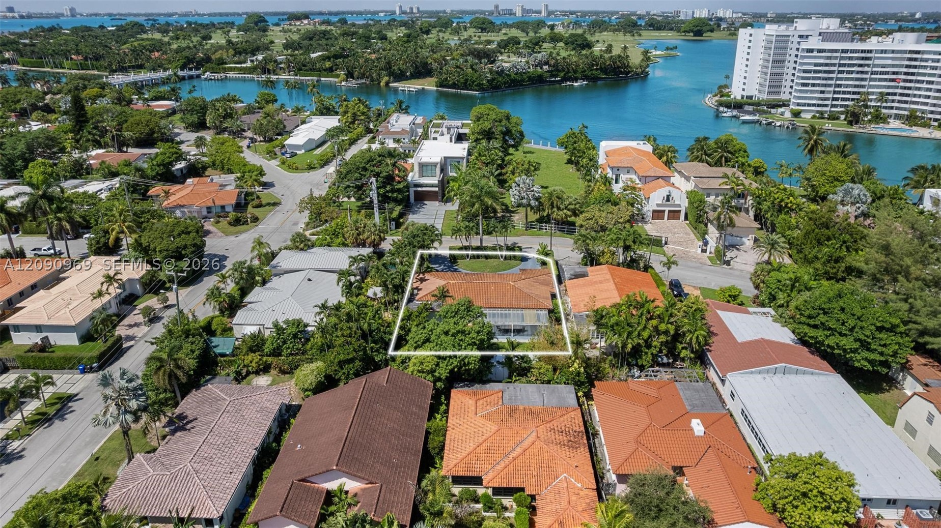 9217 Bay Dr