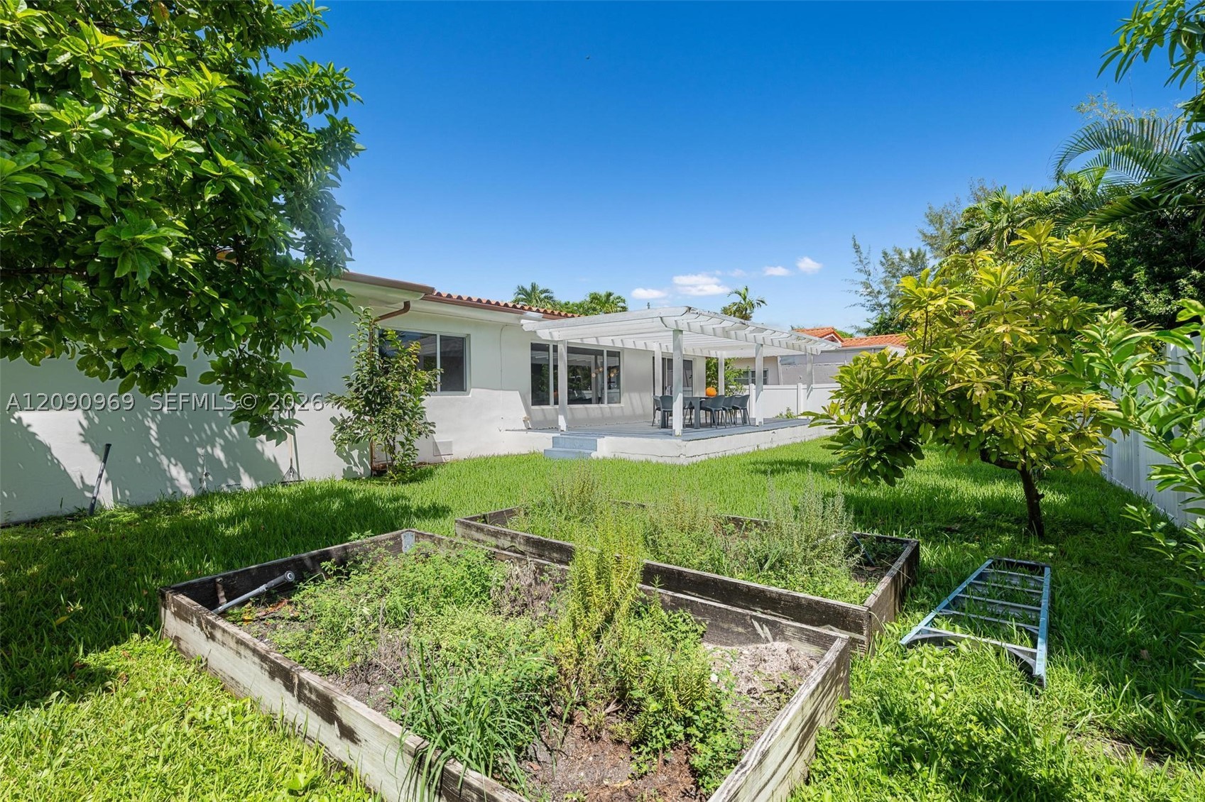 9217 Bay Dr Surfside, FL 33154