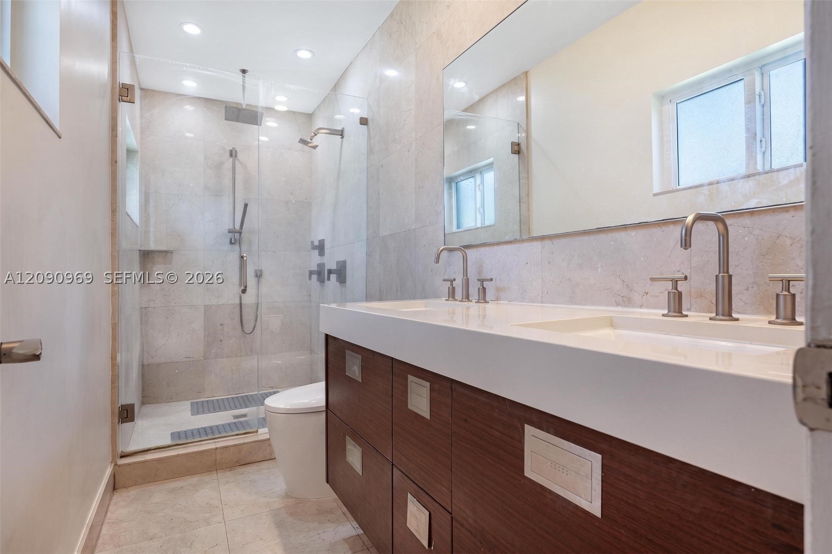 9217 Bay Dr Surfside, FL 33154