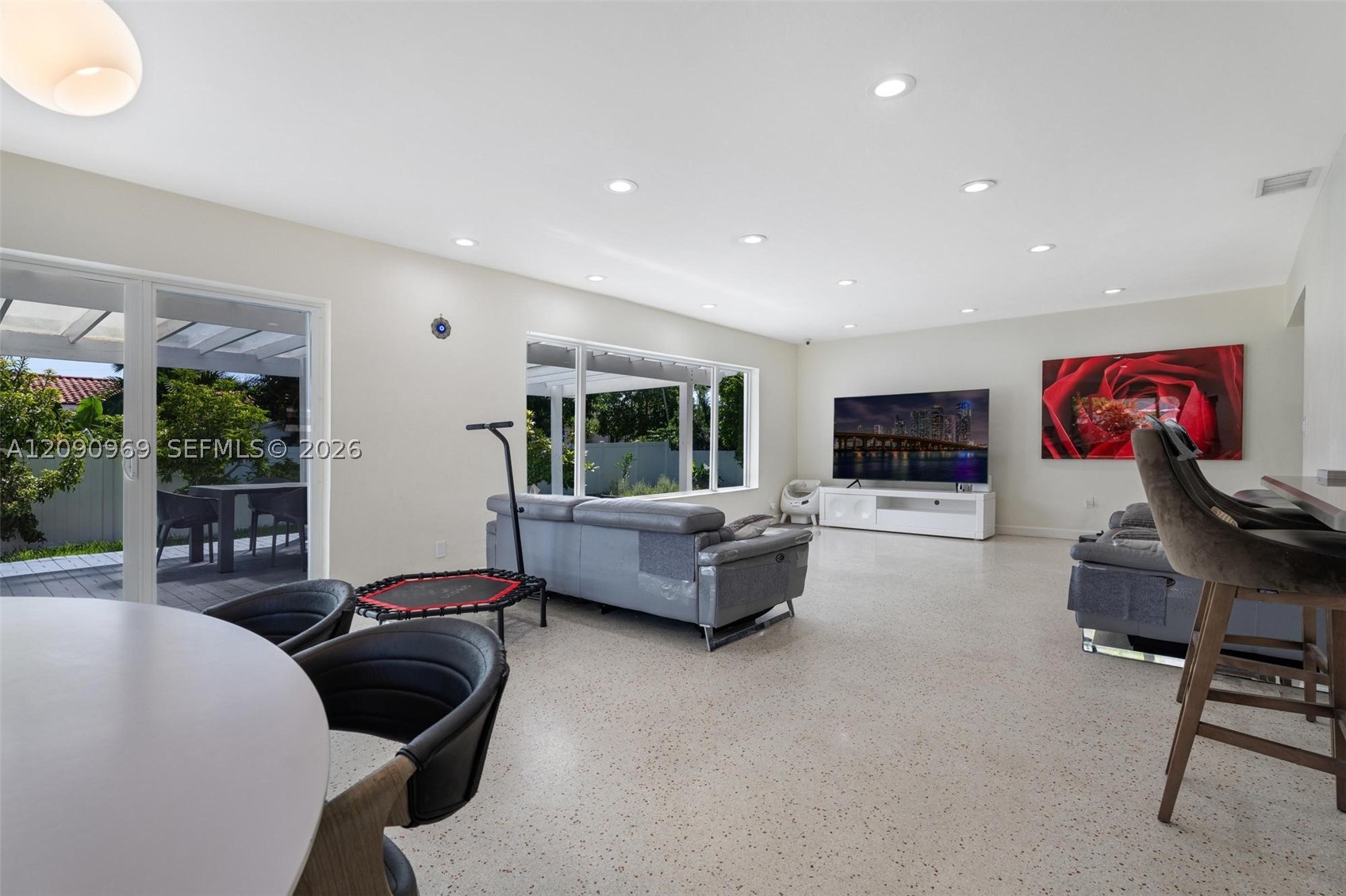 9217 Bay Dr Surfside, FL 33154