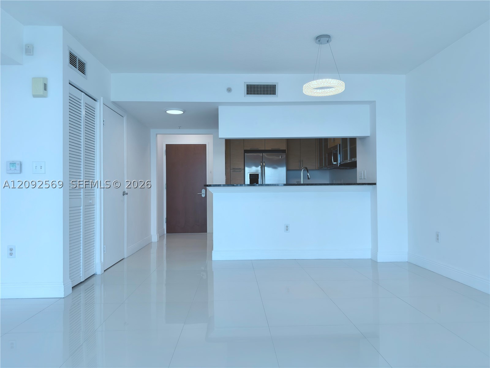 image Brickell on the River North9