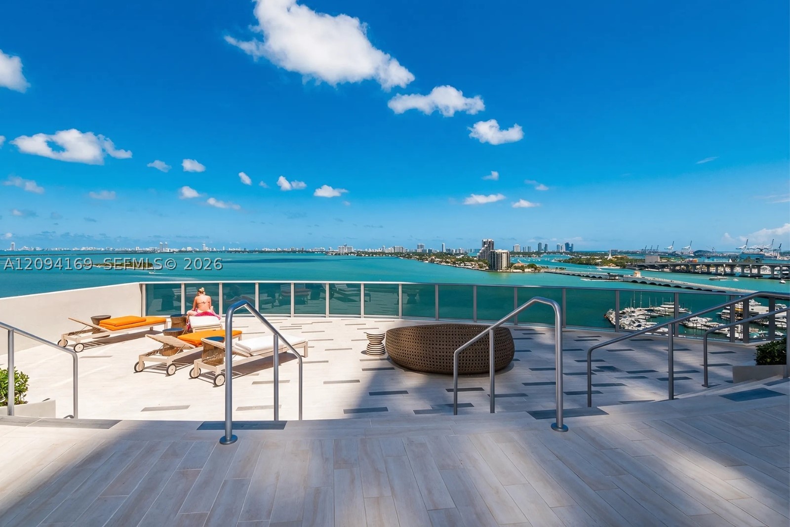 image Aria on the Bay18