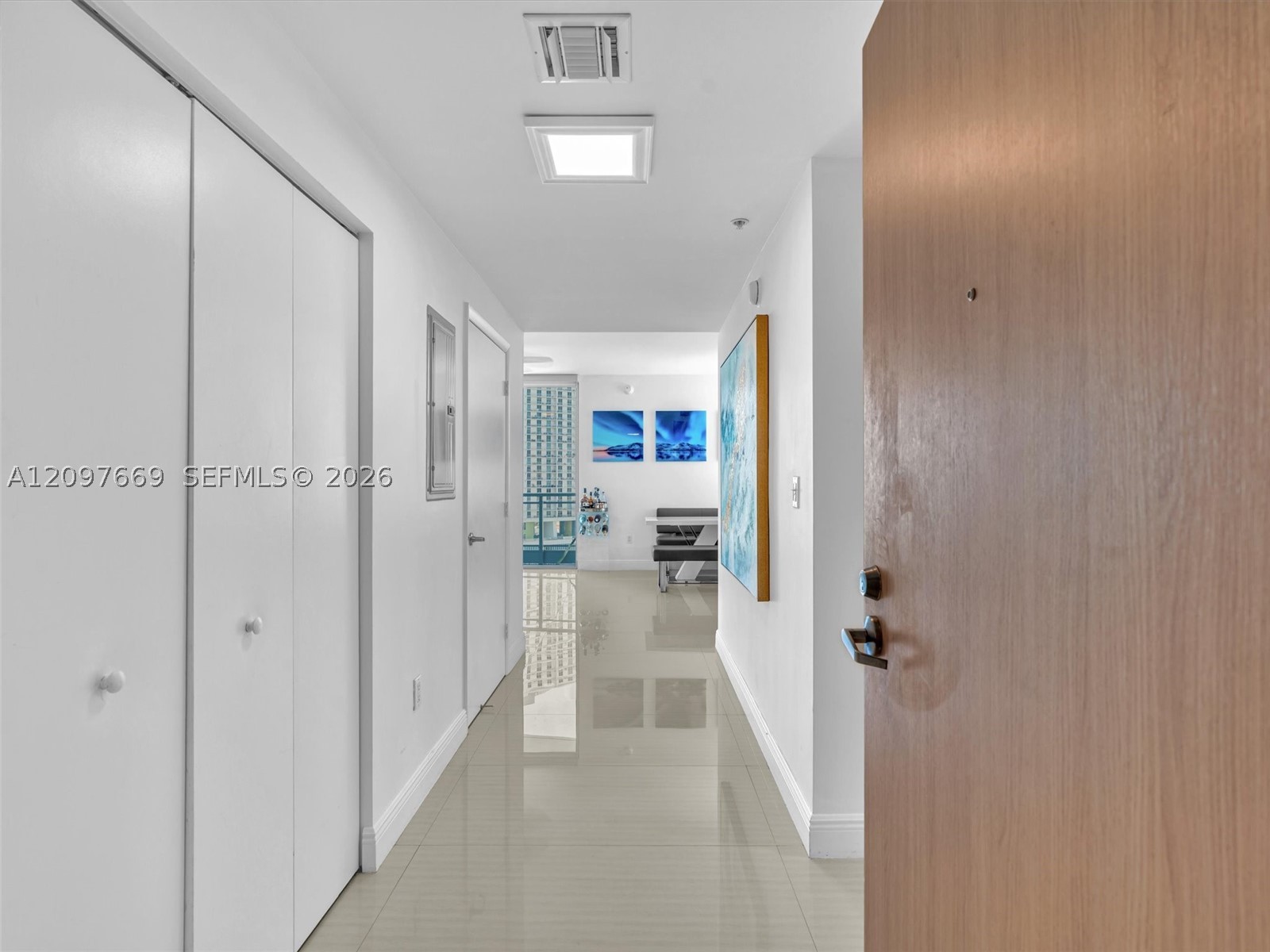 90 SW 3rd St #2013 Miami, FL 33130
