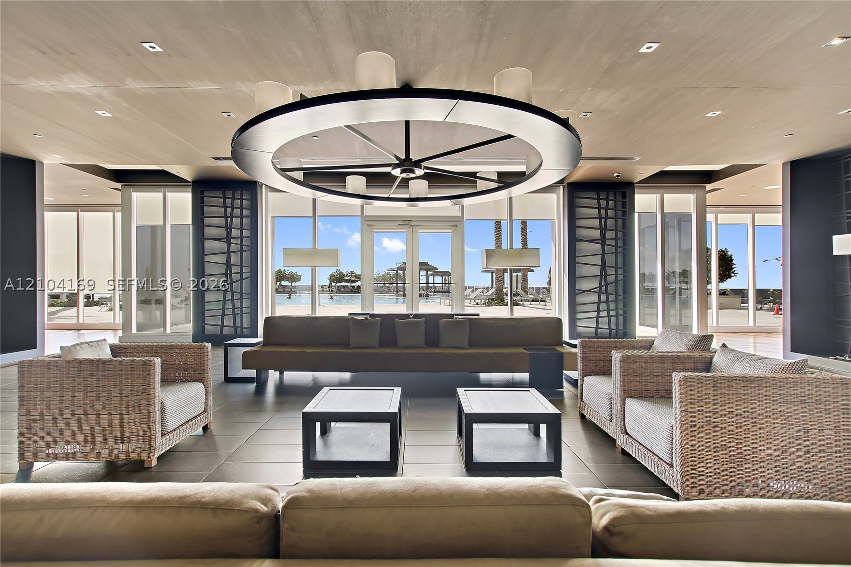 image Beach Club 147