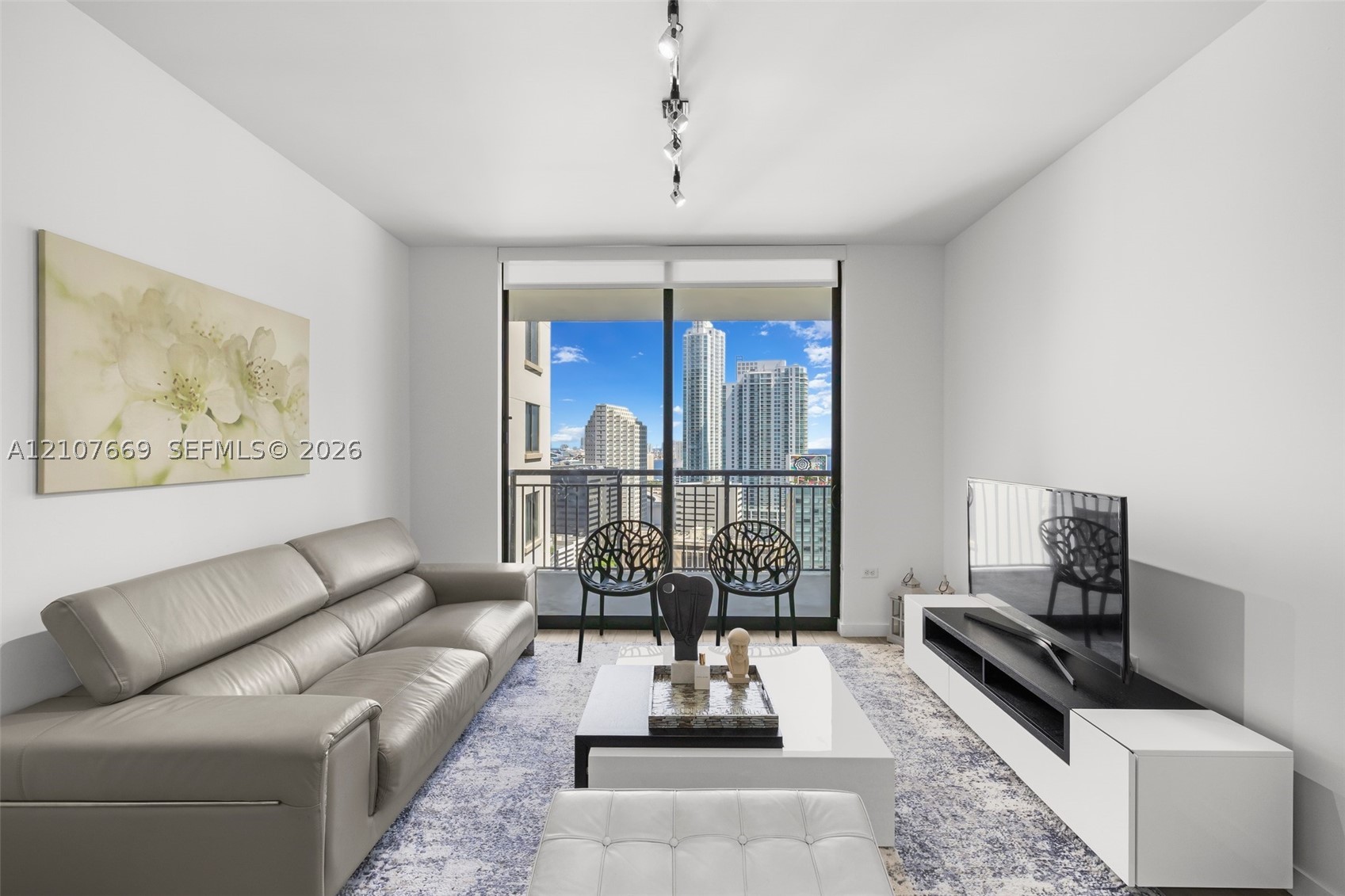 999 SW 1st Ave #2611