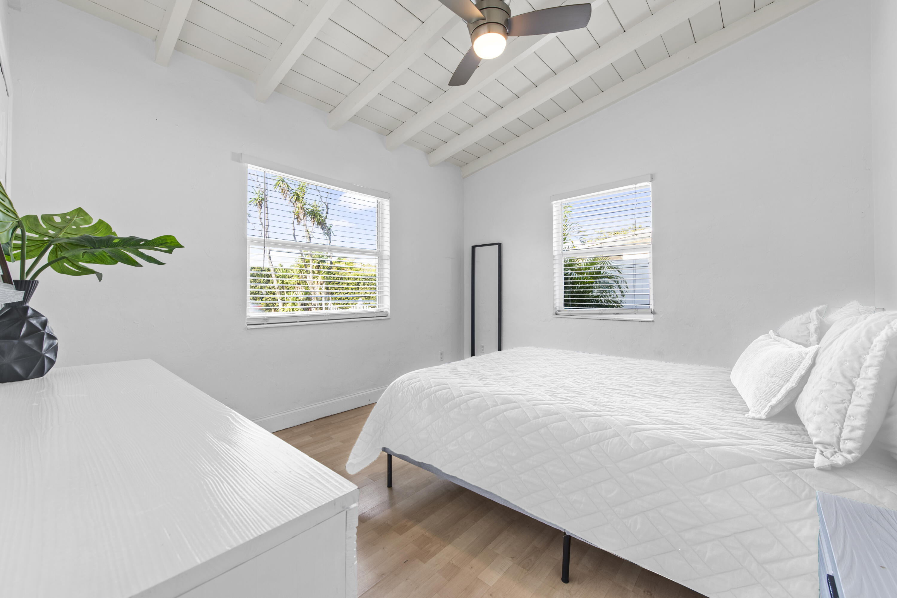 408 NW 29th Wilton Manors, FL 33311