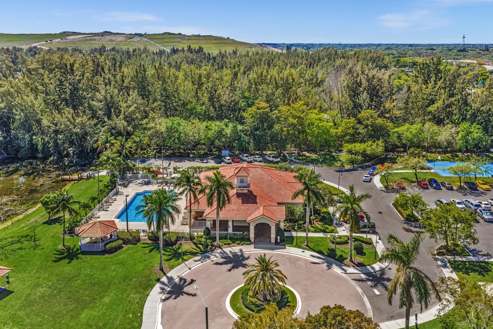 4709 SW 13th Deerfield Beach, FL 33442