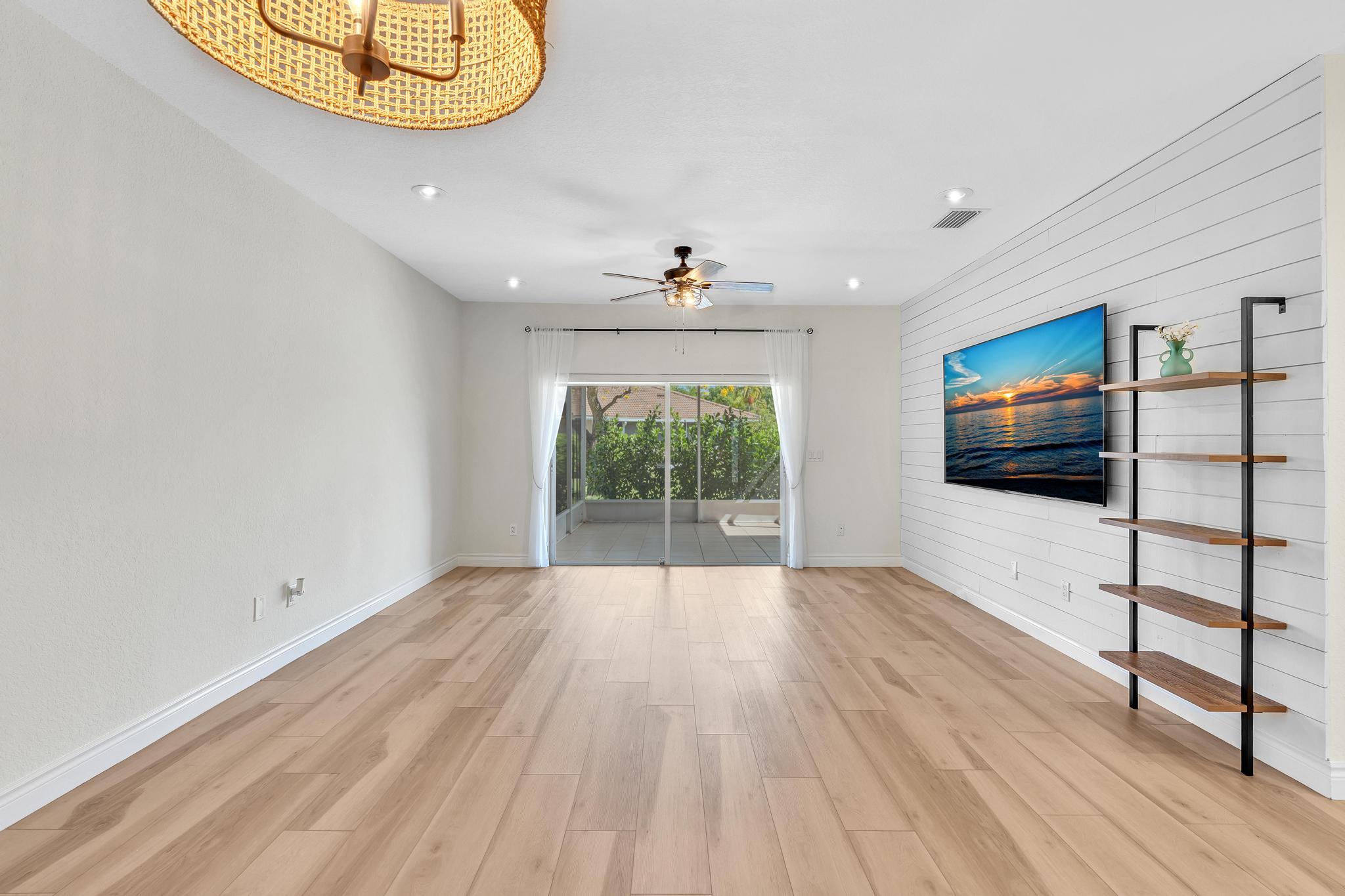 4709 SW 13th Deerfield Beach, FL 33442