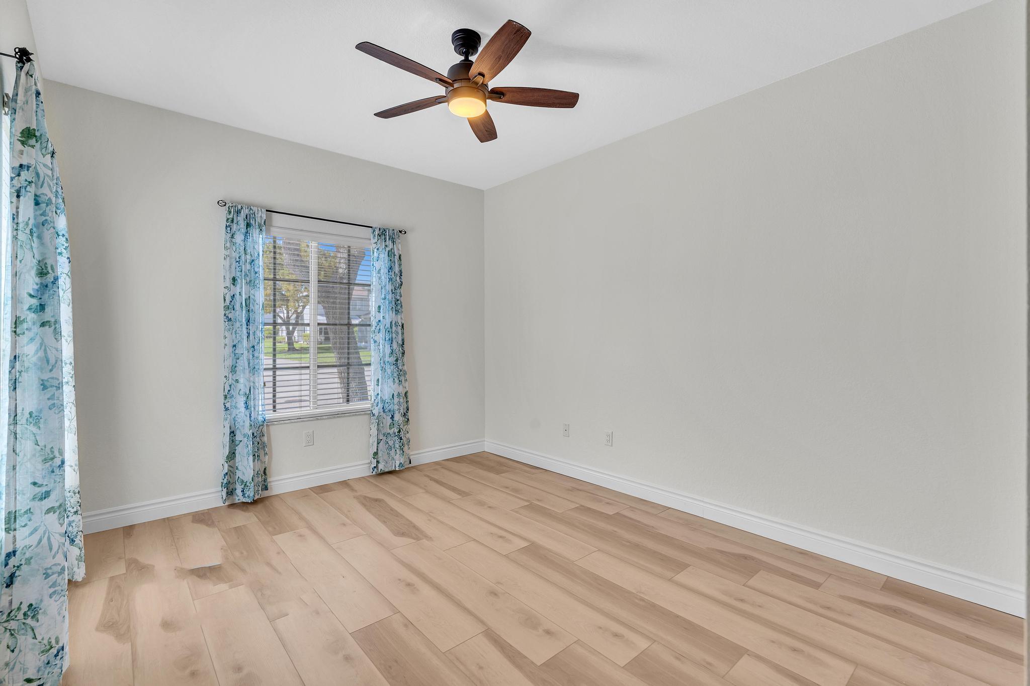 4709 SW 13th Deerfield Beach, FL 33442