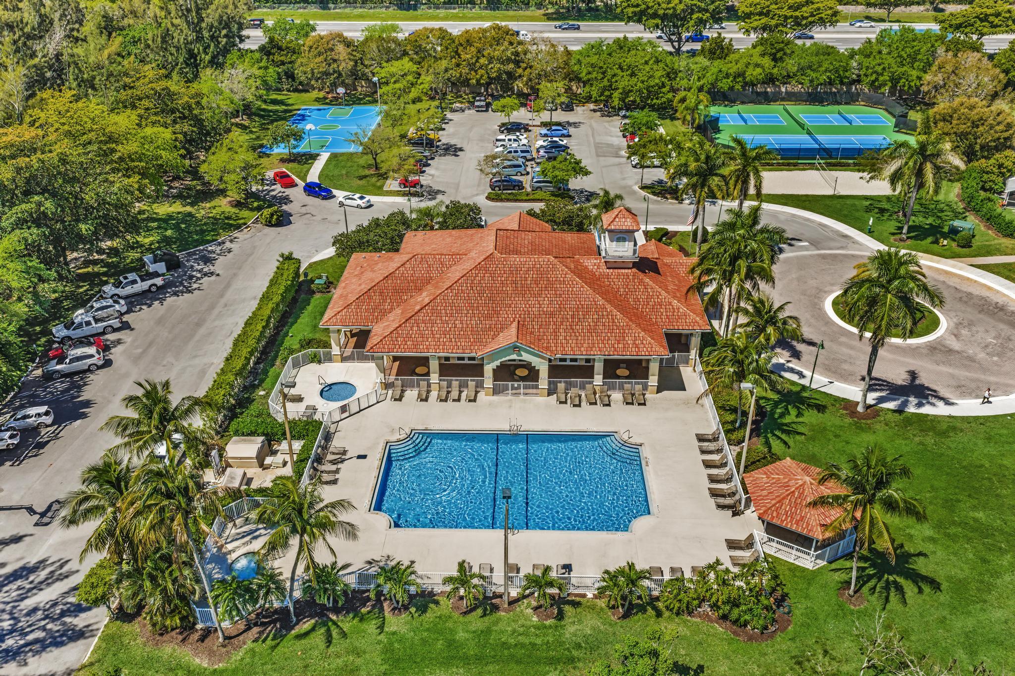 4709 SW 13th Deerfield Beach, FL 33442