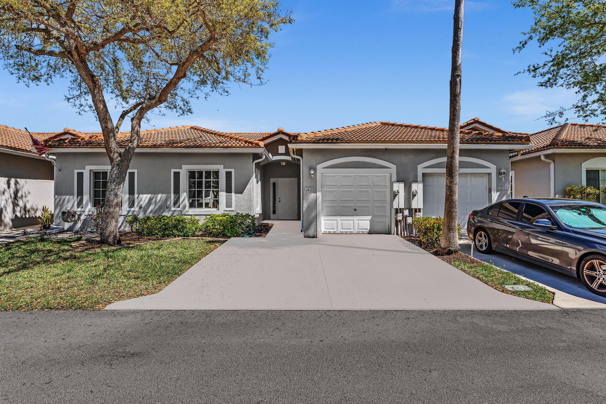 4709 SW 13th Deerfield Beach, FL 33442