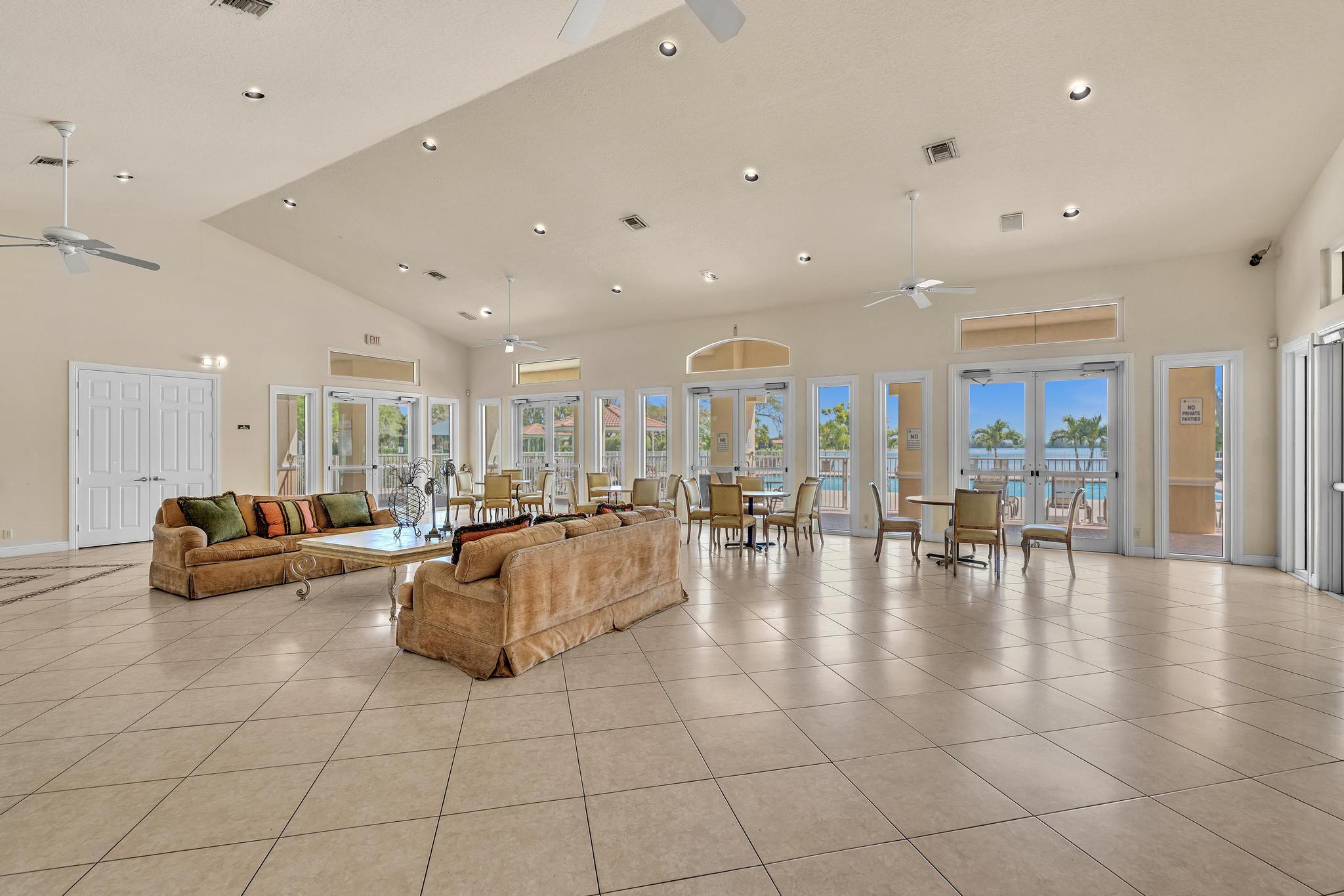 4709 SW 13th Deerfield Beach, FL 33442