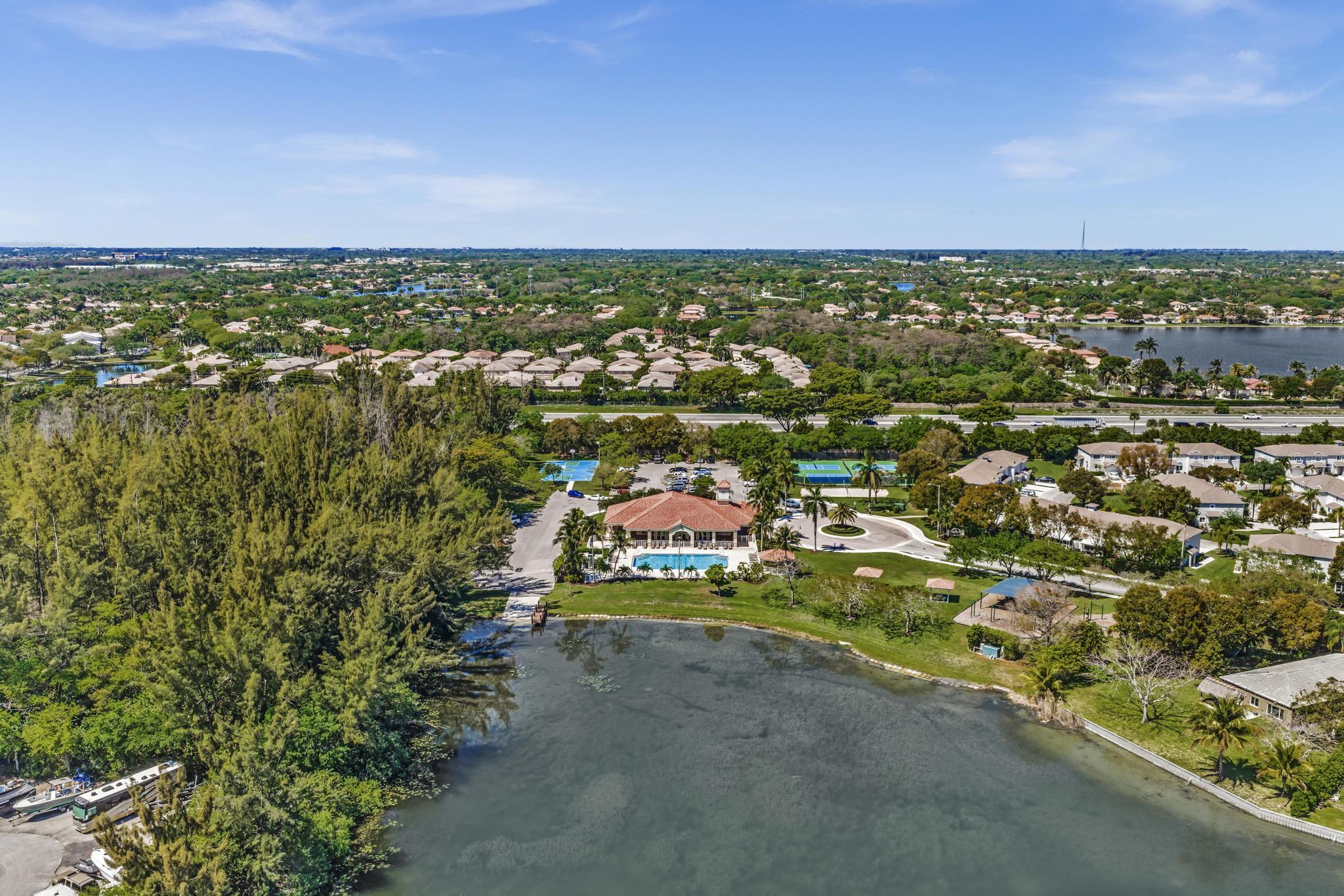 4709 SW 13th Deerfield Beach, FL 33442