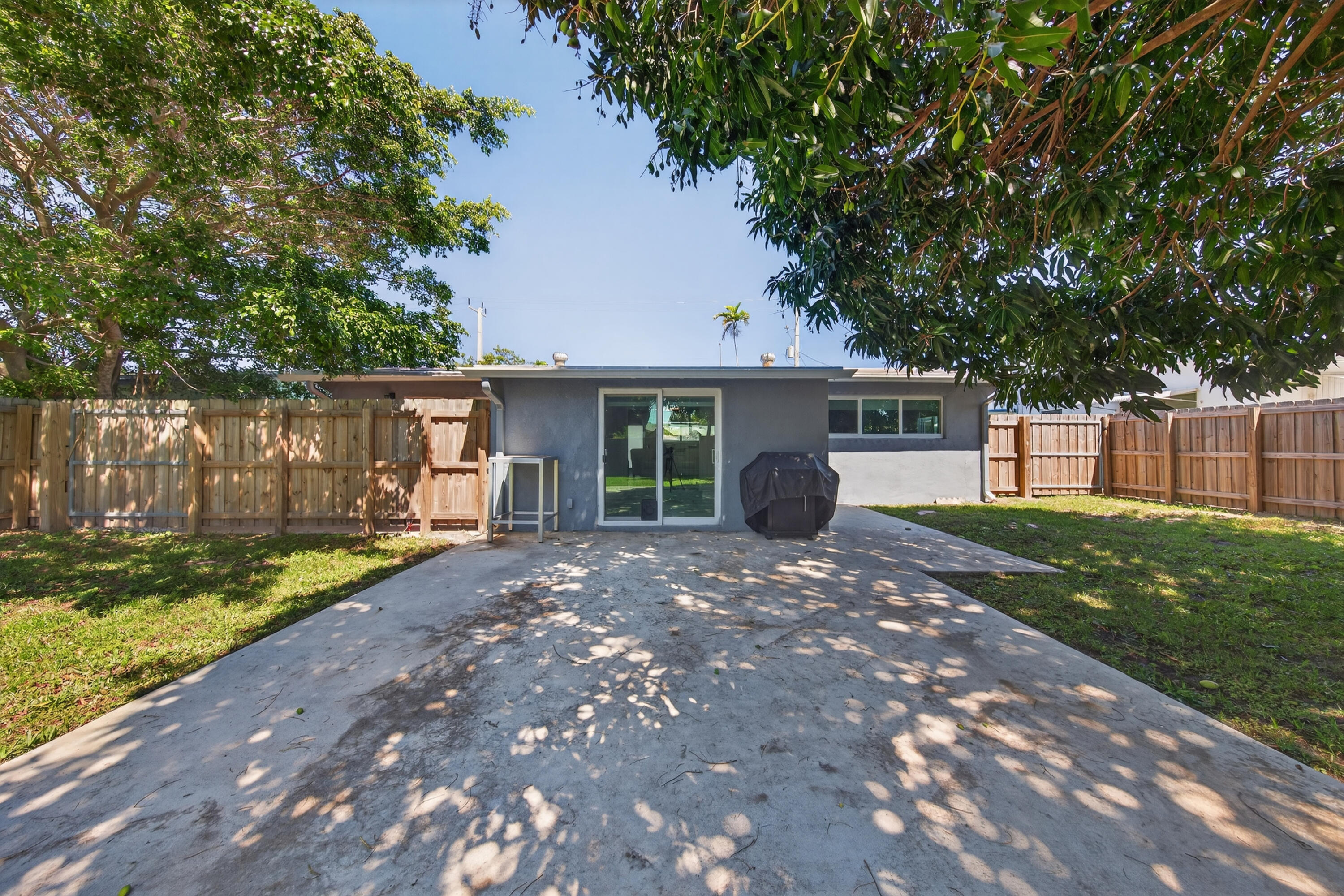 1908 NE 26th Wilton Manors, FL 33305