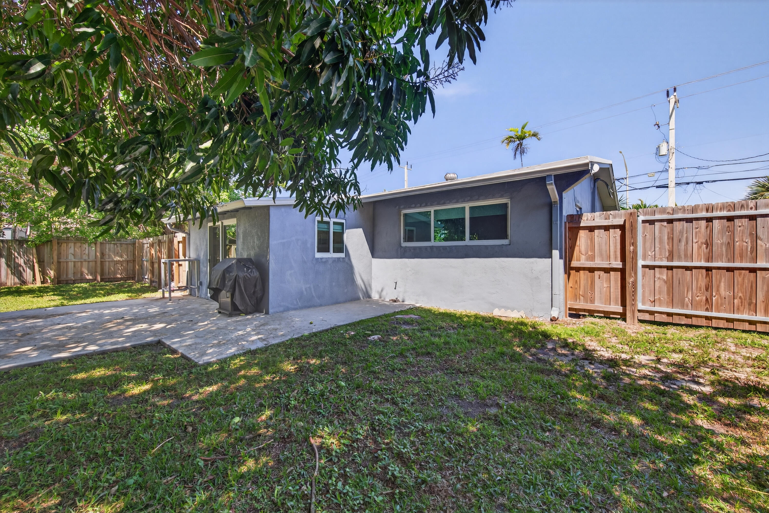 1908 NE 26th Wilton Manors, FL 33305