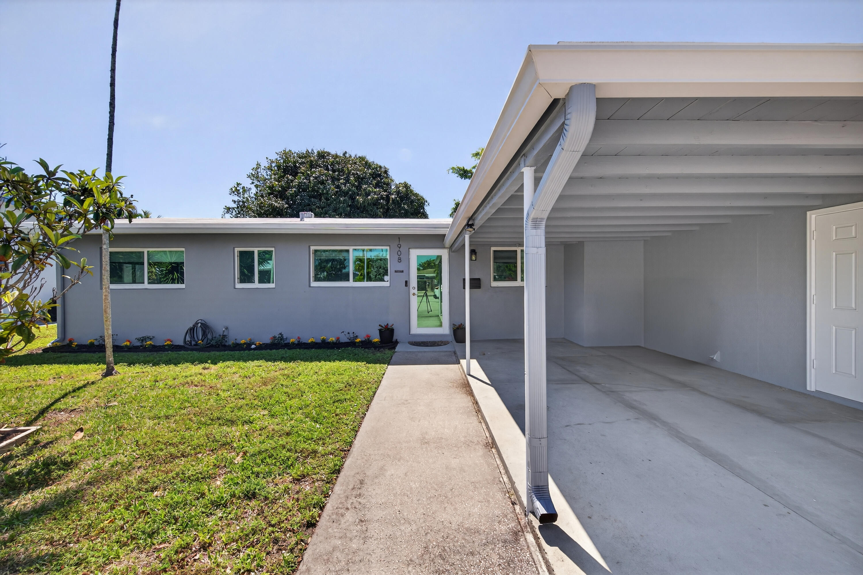 1908 NE 26th Wilton Manors, FL 33305
