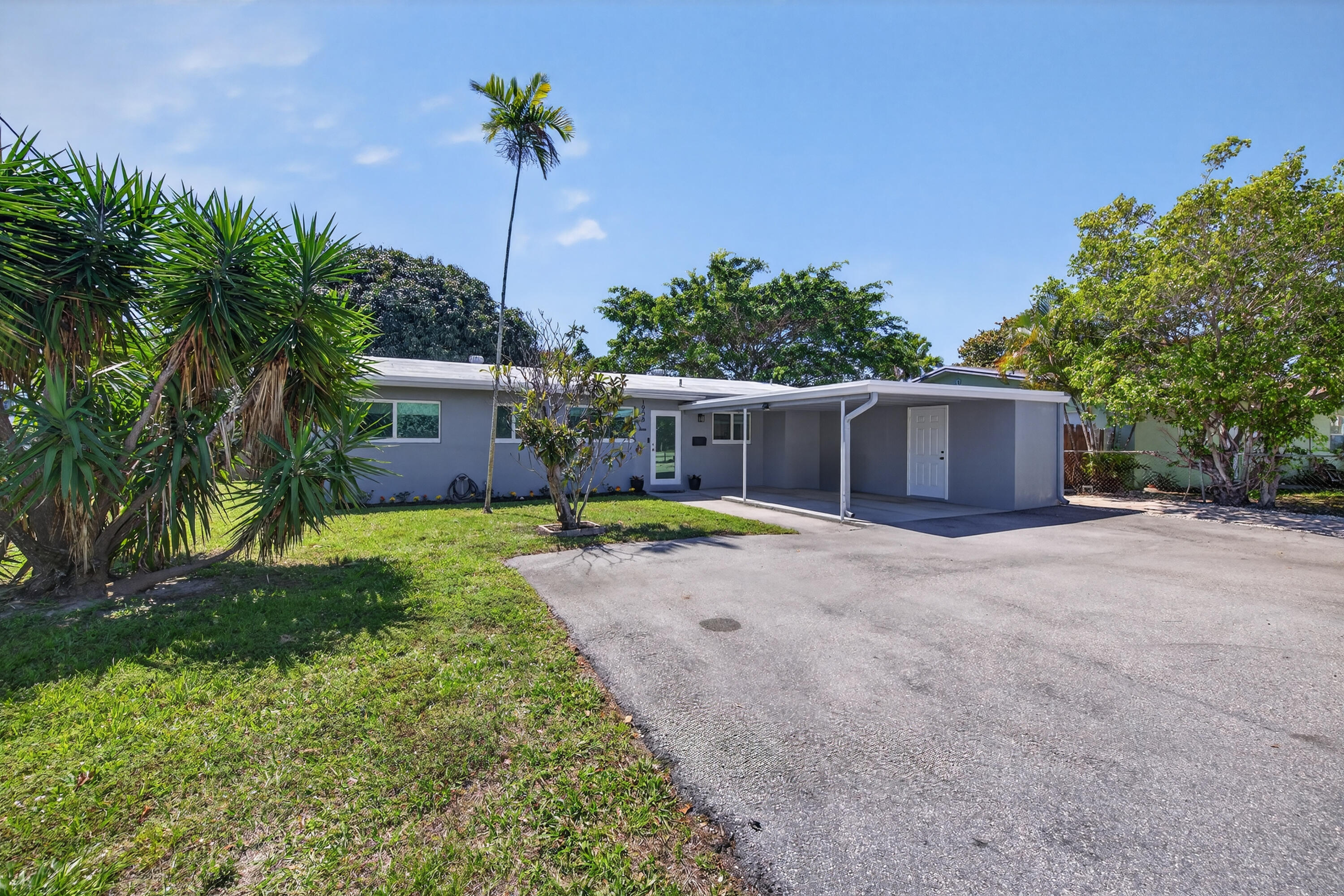 1908 NE 26th Wilton Manors, FL 33305