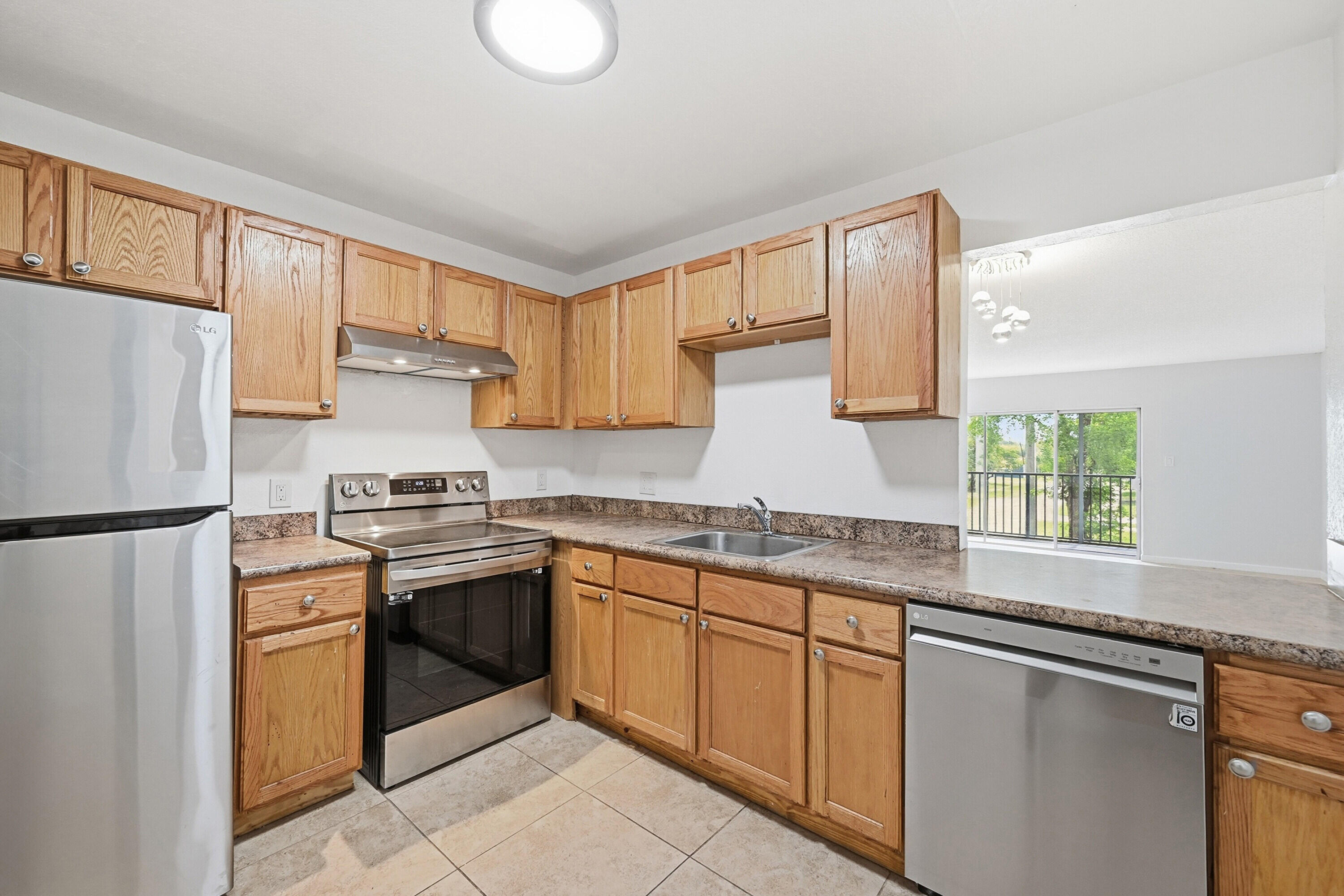 7541 NW 16th #1211