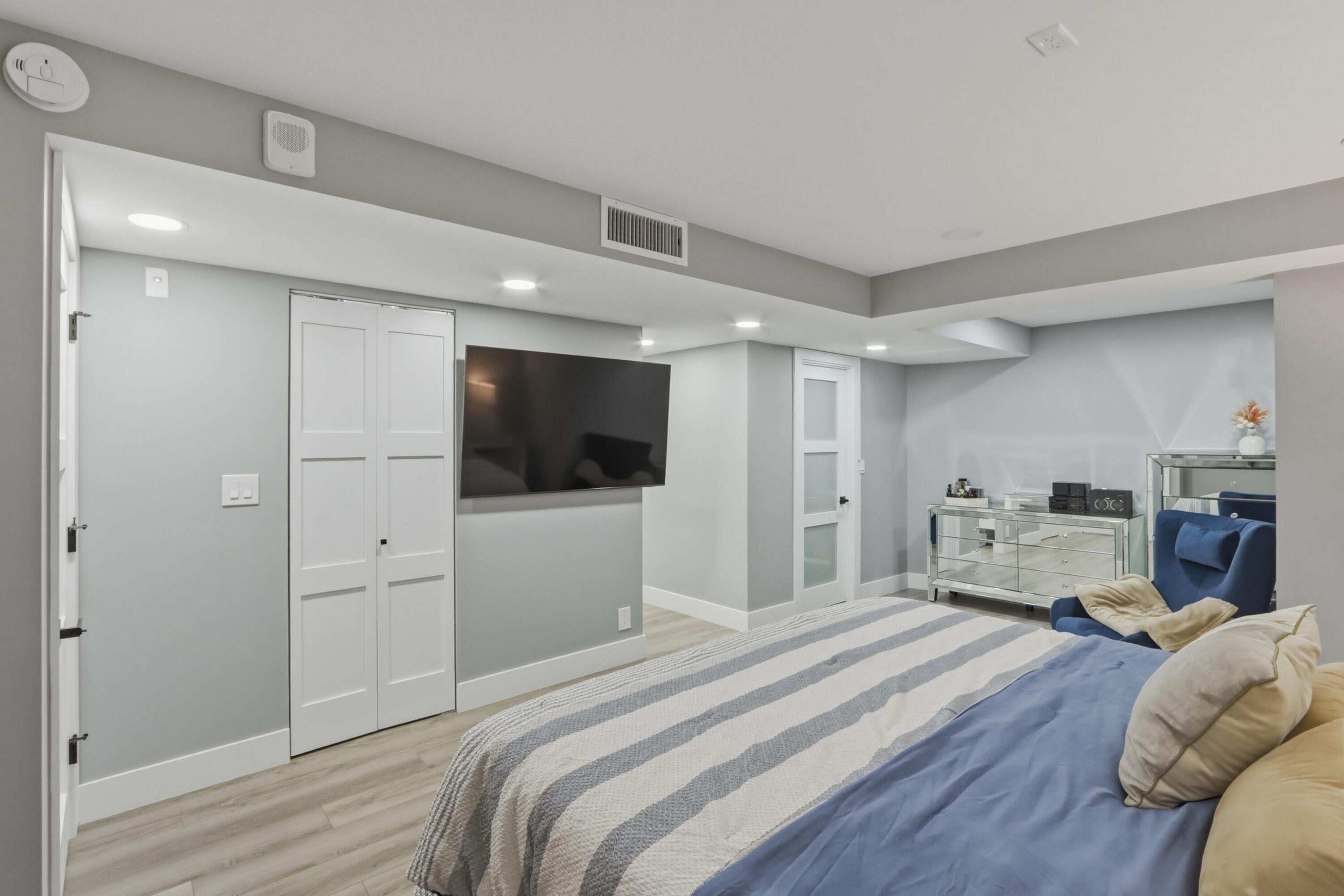 6039 Collins #609 Miami Beach, FL 33140