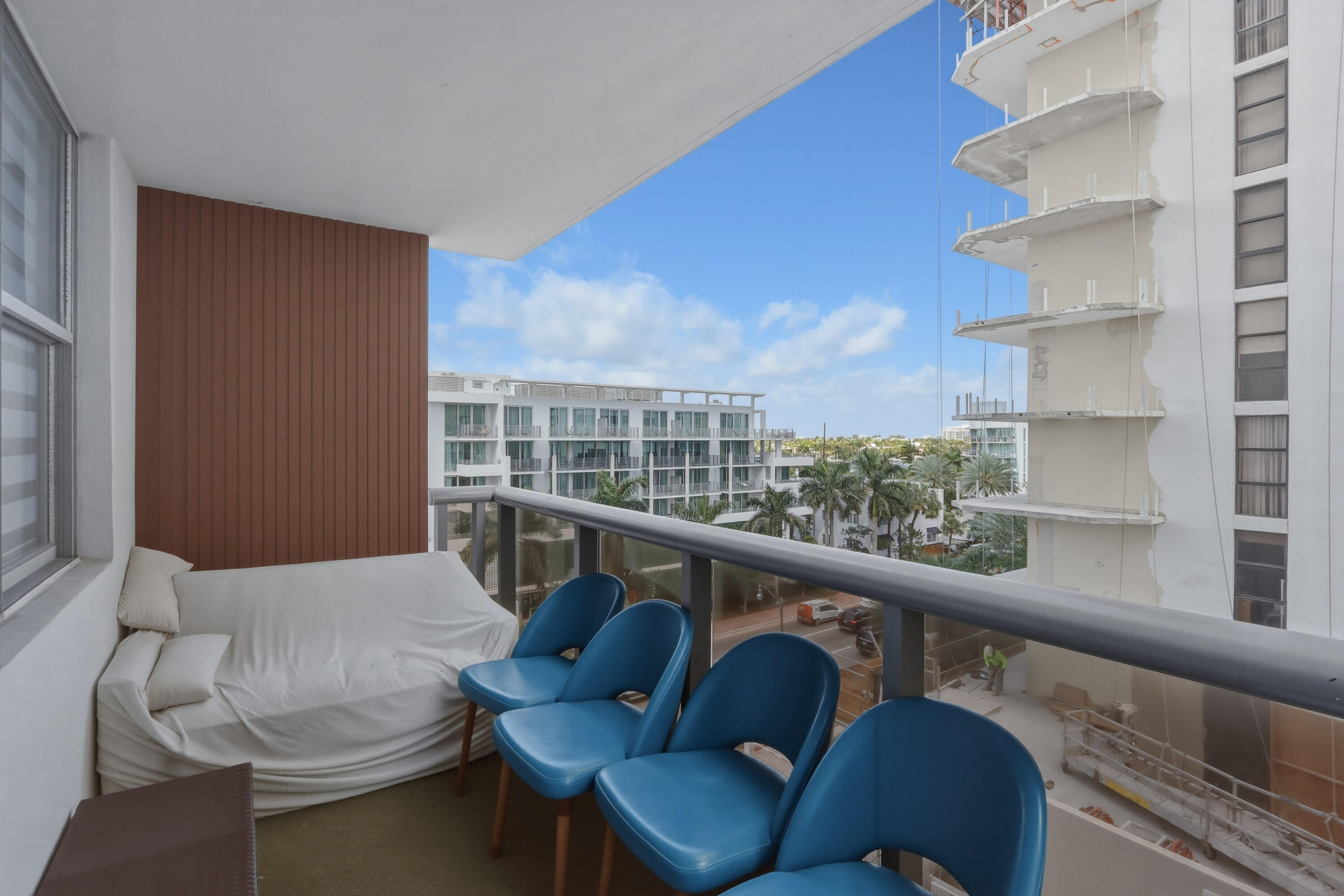 6039 Collins #609 Miami Beach, FL 33140