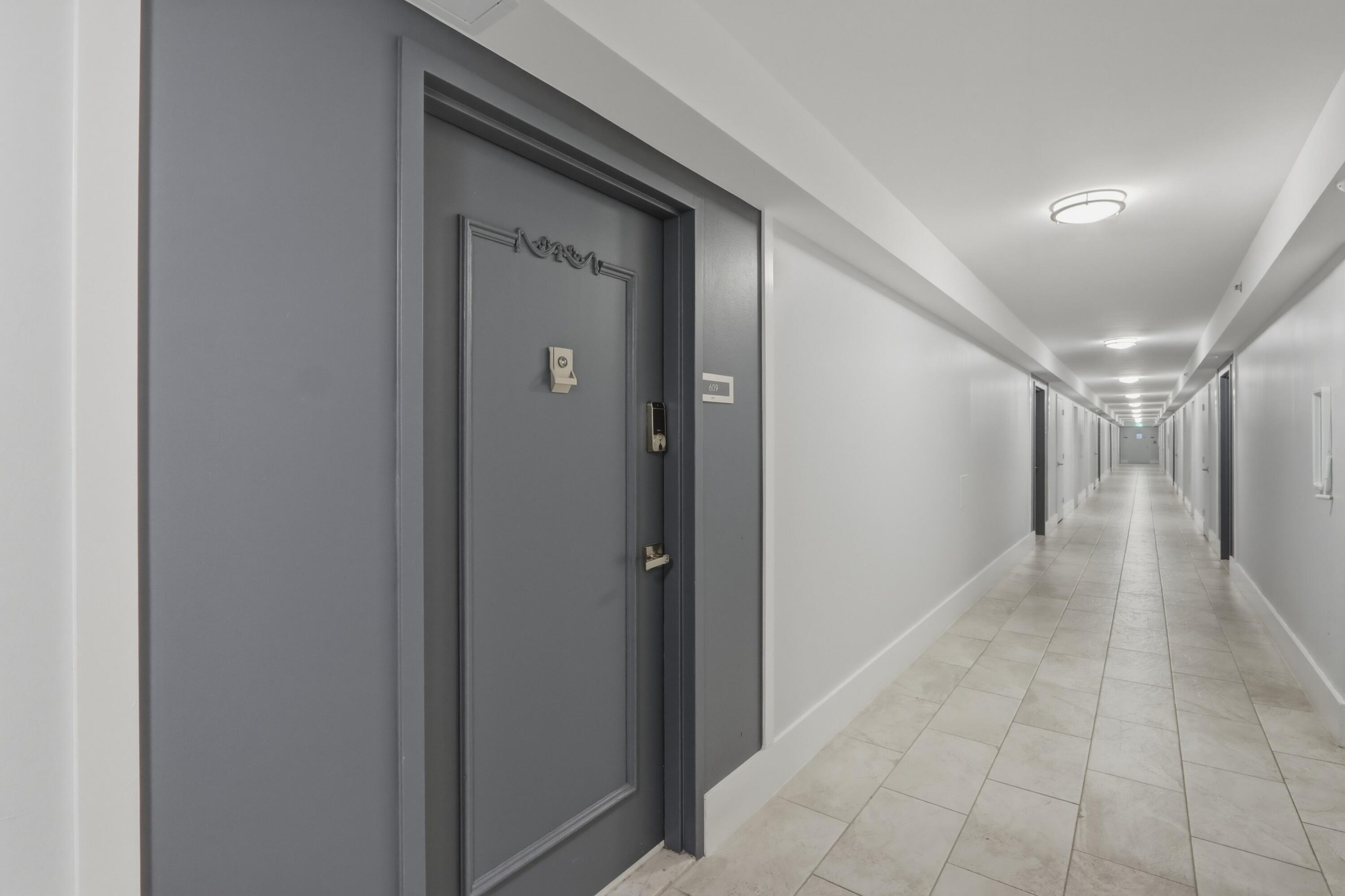 6039 Collins #609 Miami Beach, FL 33140