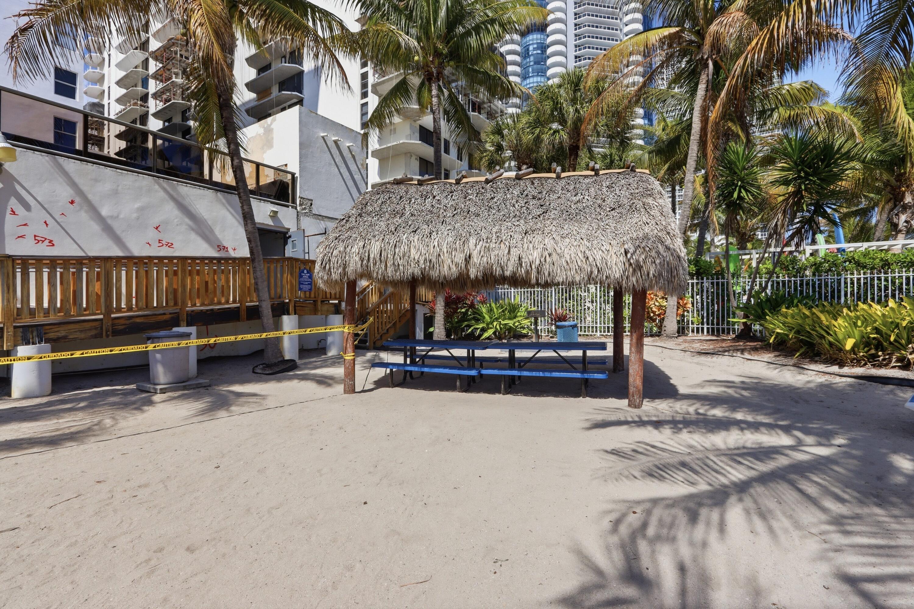 6039 Collins #609 Miami Beach, FL 33140